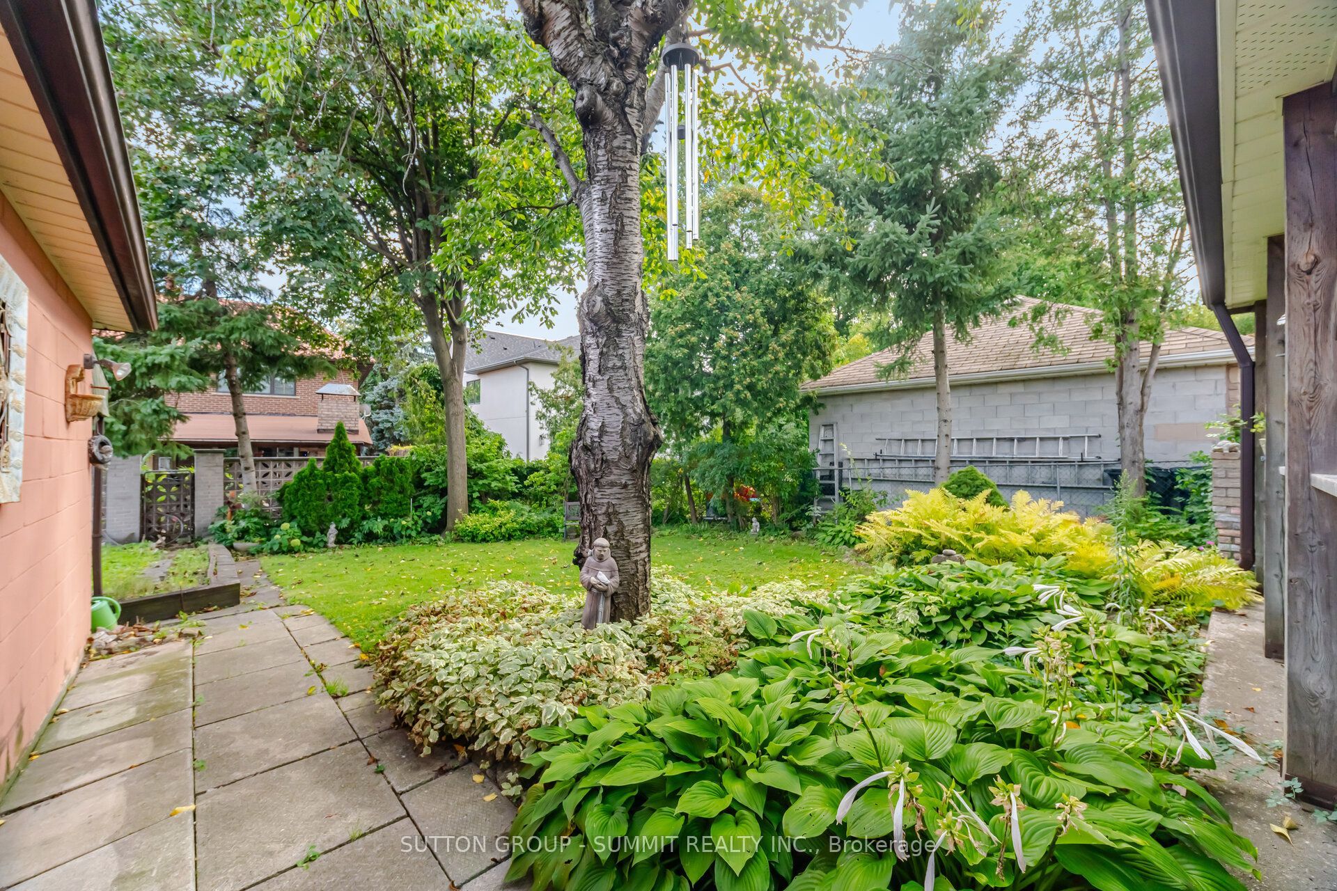 8 Woolton Crescent Property Photo 23