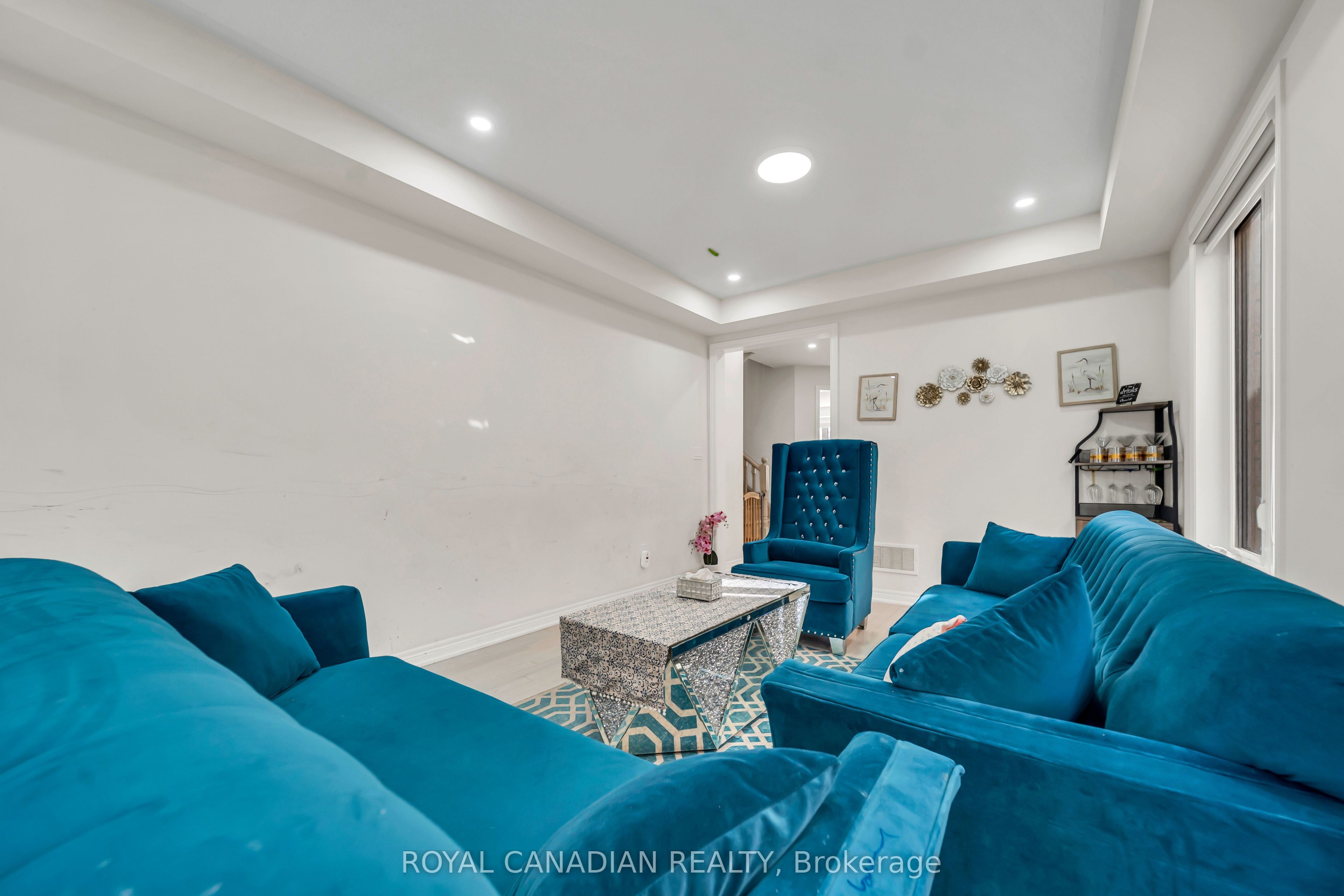 33 Bachelor Street Property Photo 10
