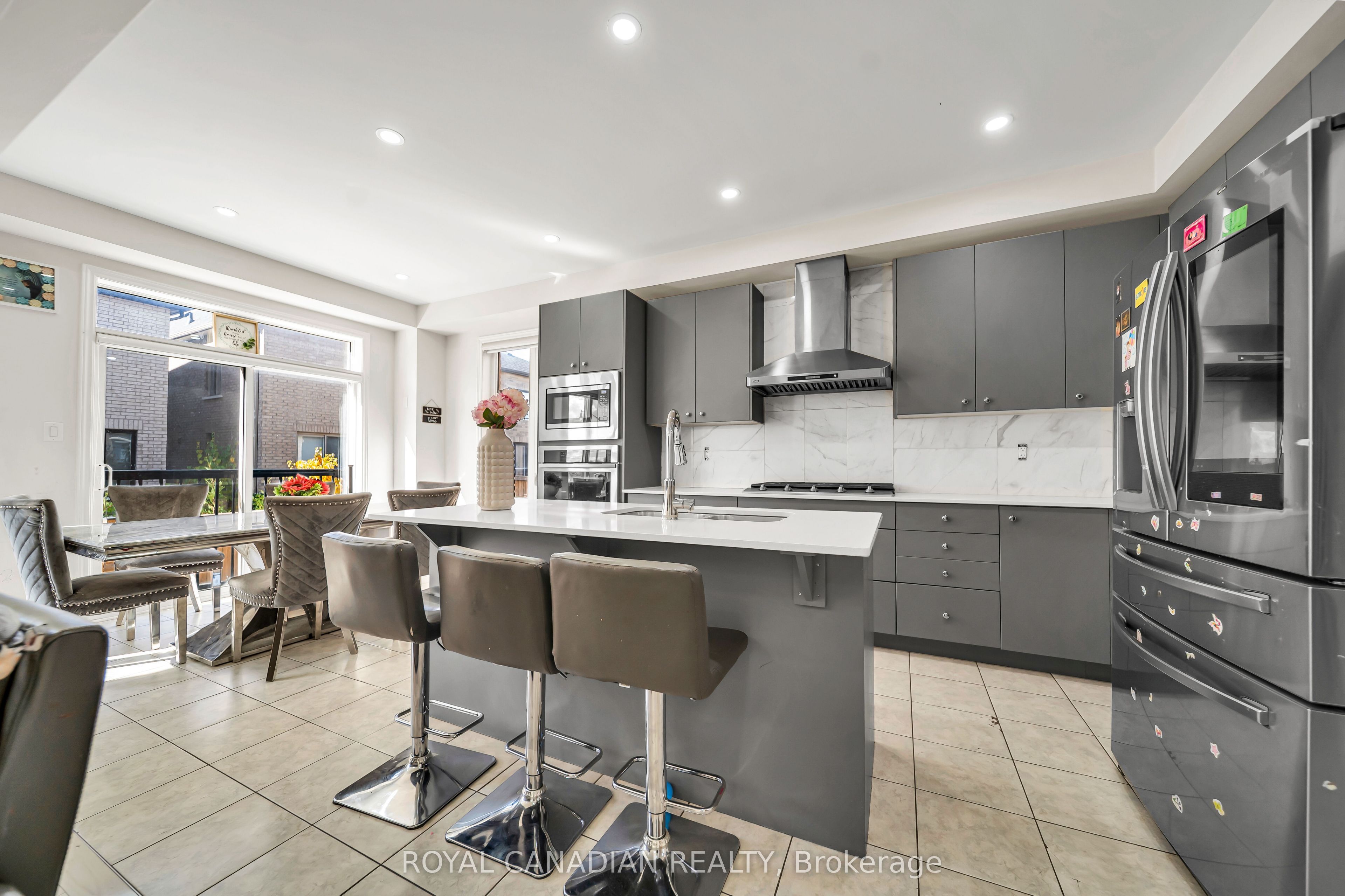 33 Bachelor Street Property Photo 19