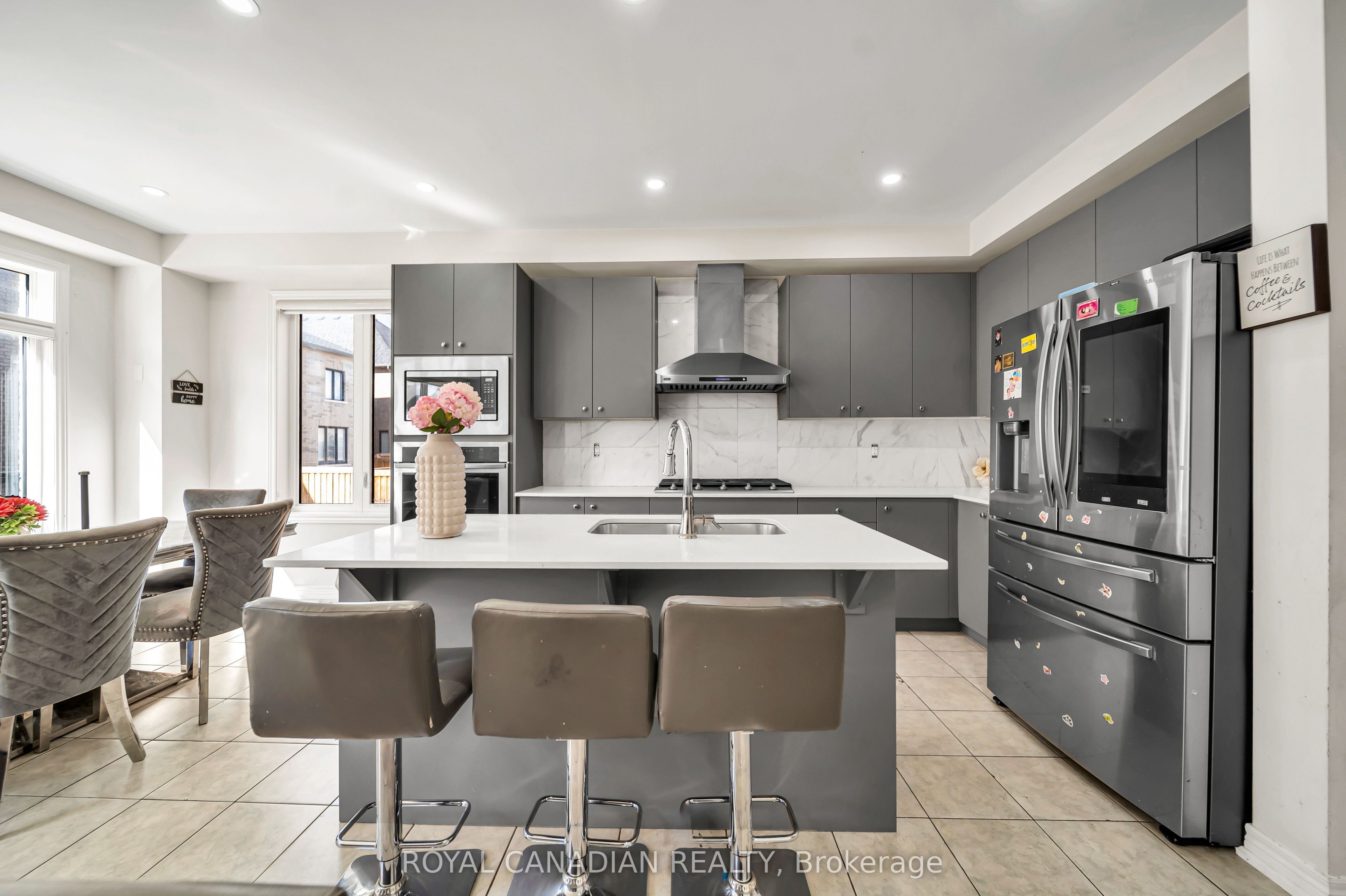 33 Bachelor Street Property Photo 20