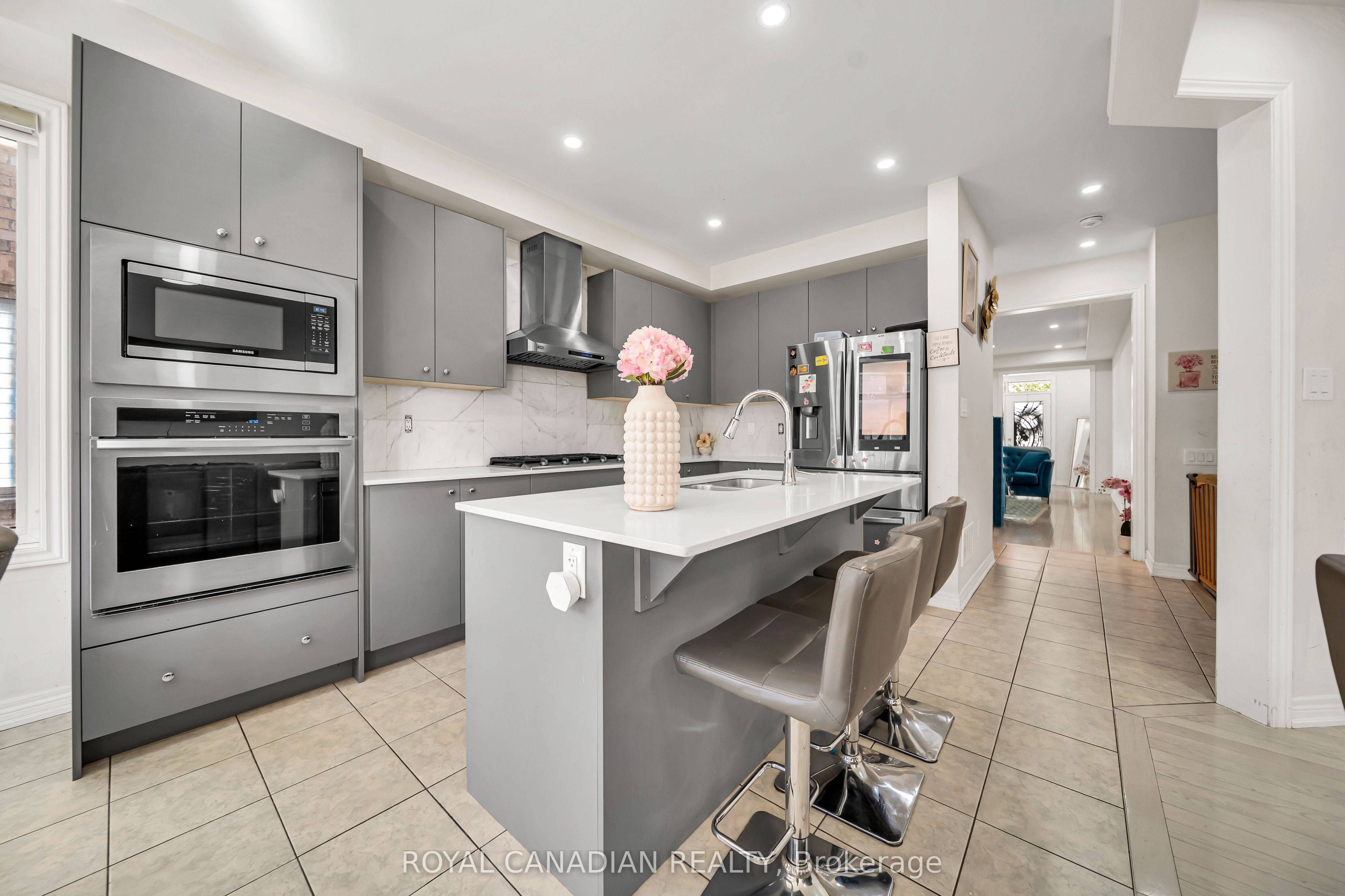 33 Bachelor Street Property Photo 24