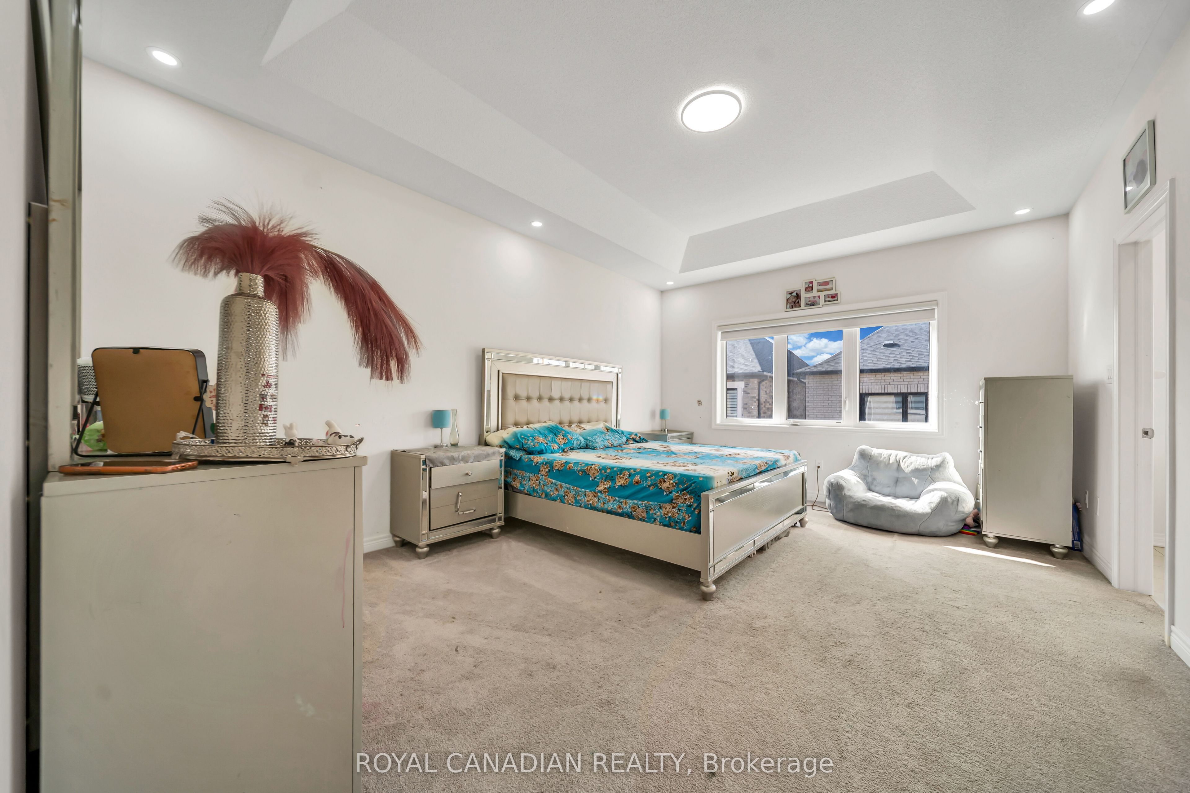 33 Bachelor Street Property Photo 26