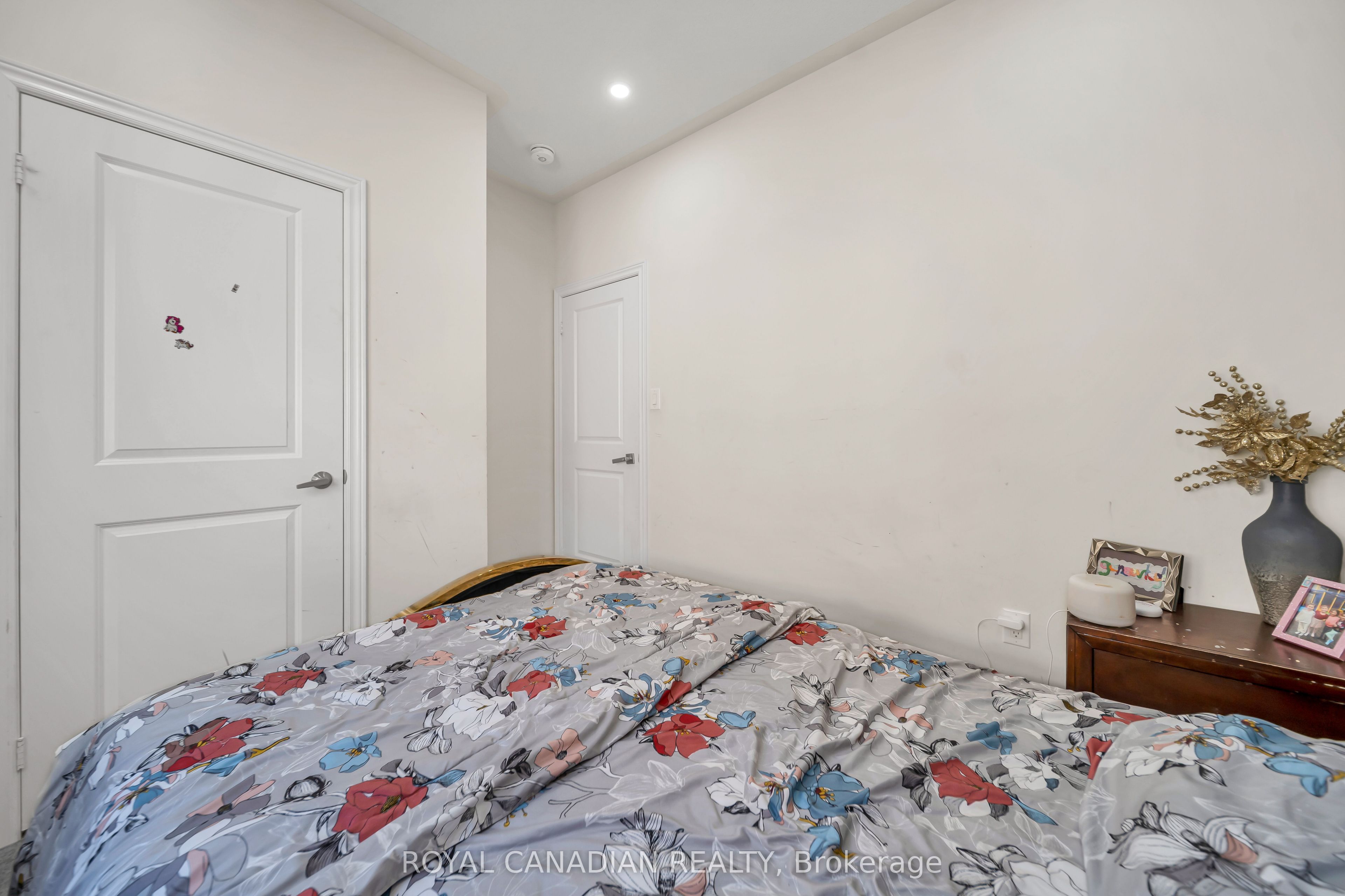 33 Bachelor Street Property Photo 32