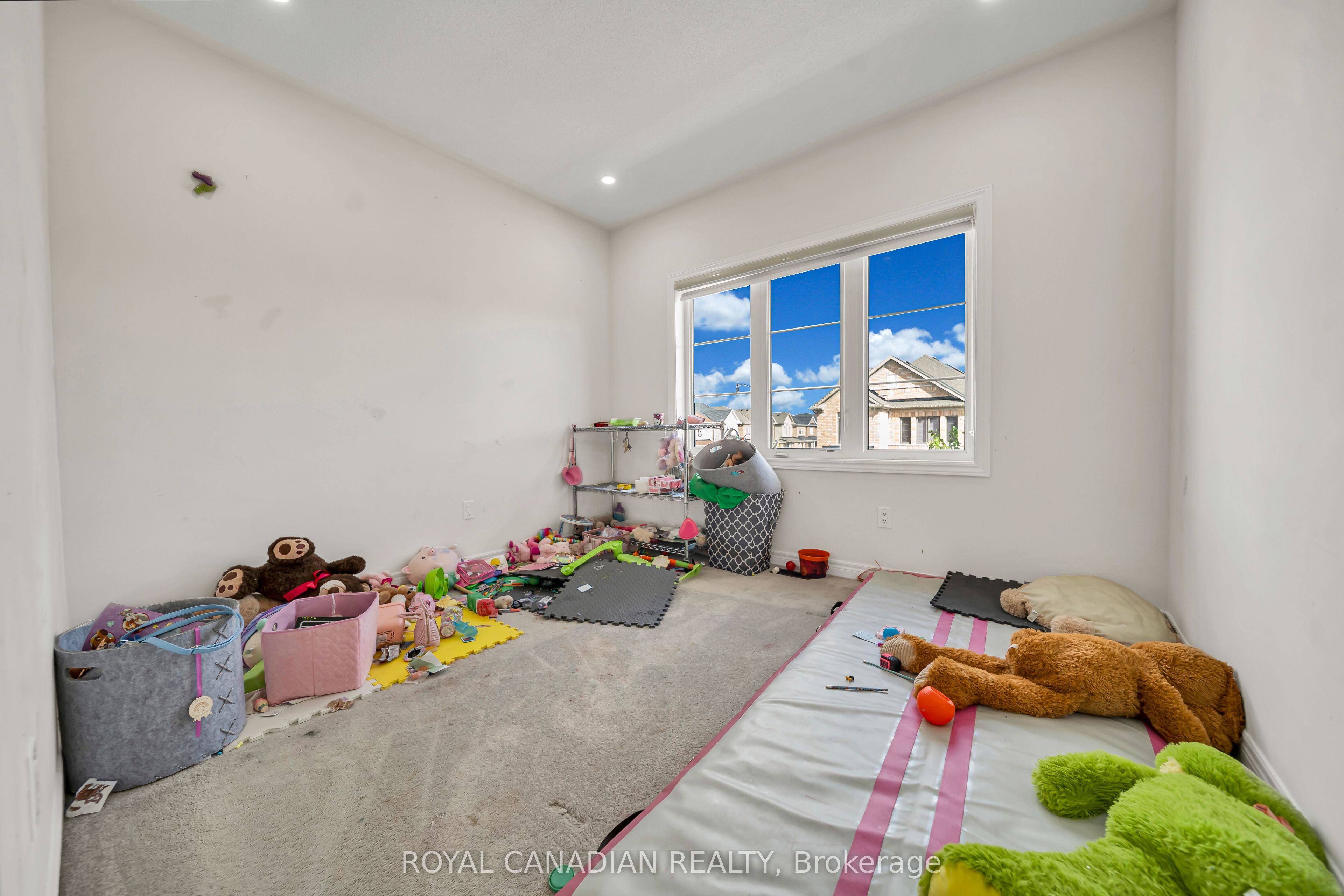 33 Bachelor Street Property Photo 34