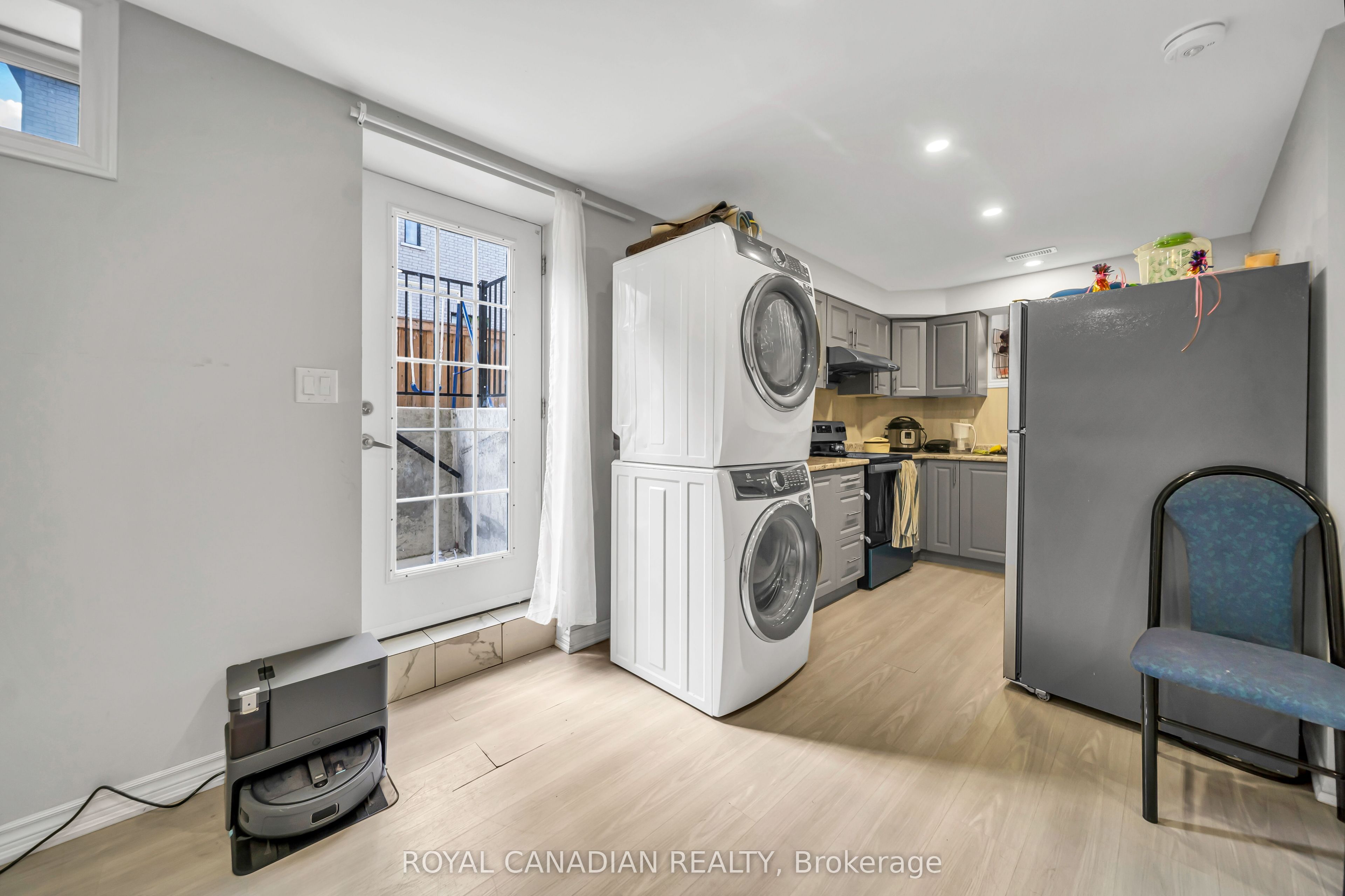 33 Bachelor Street Property Photo 39