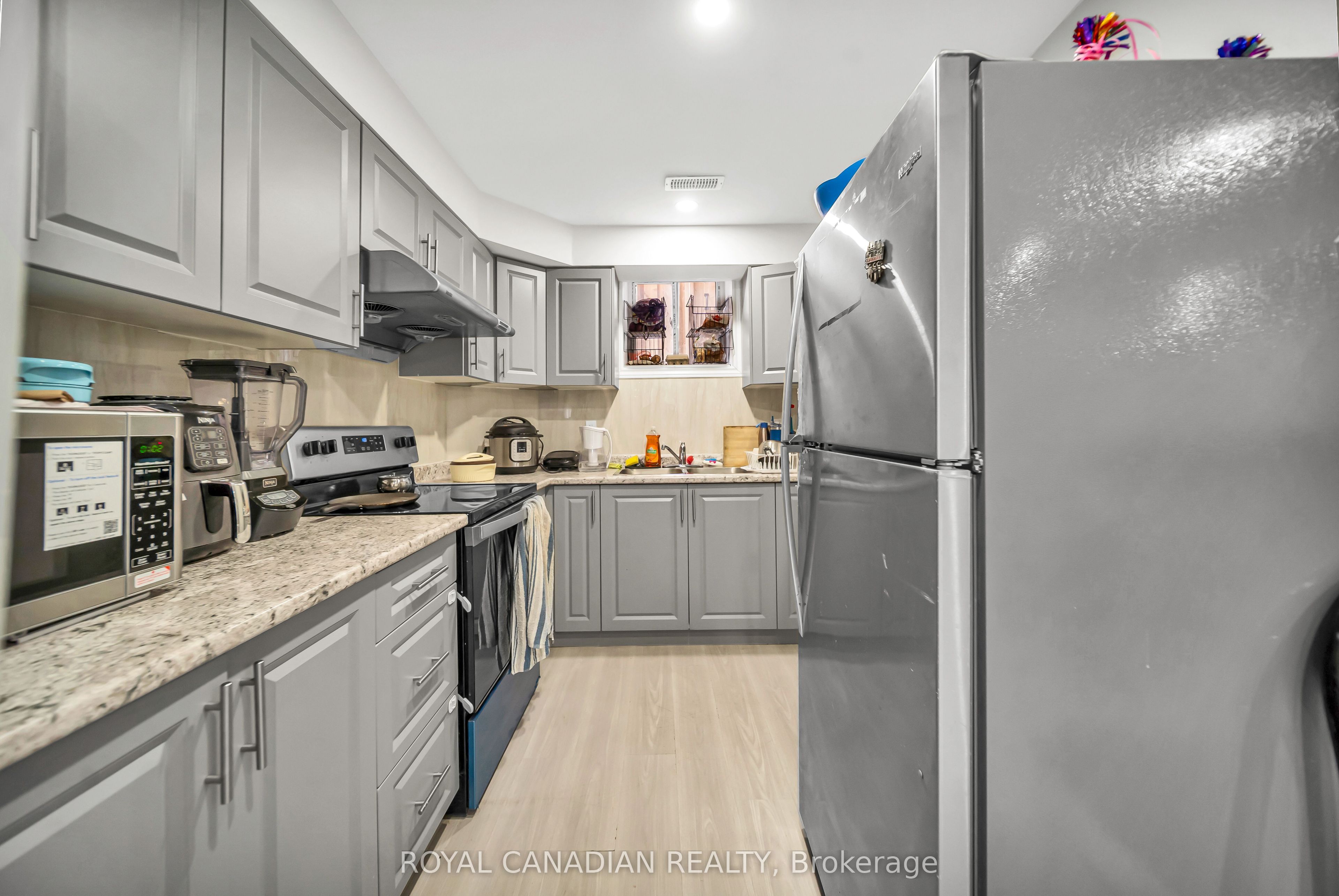 33 Bachelor Street Property Photo 40