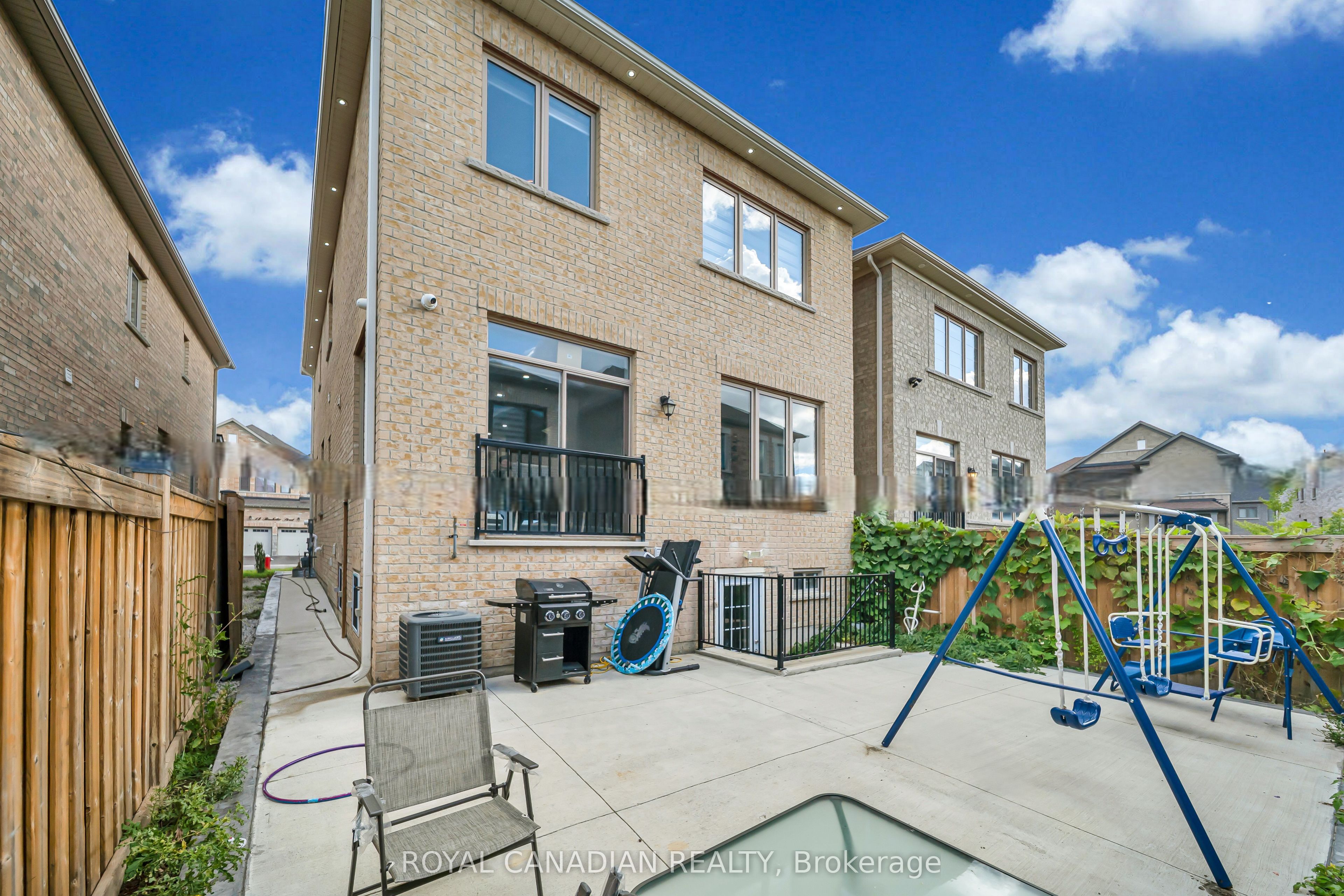 33 Bachelor Street Property Photo 49