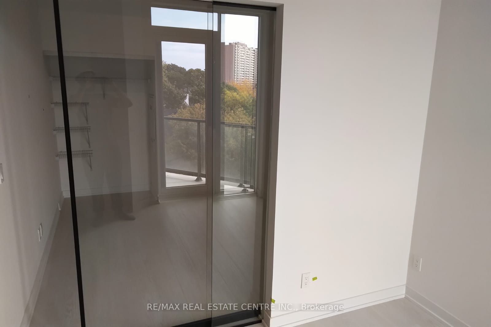 57 Brock Avenue 514 Property Photo 15