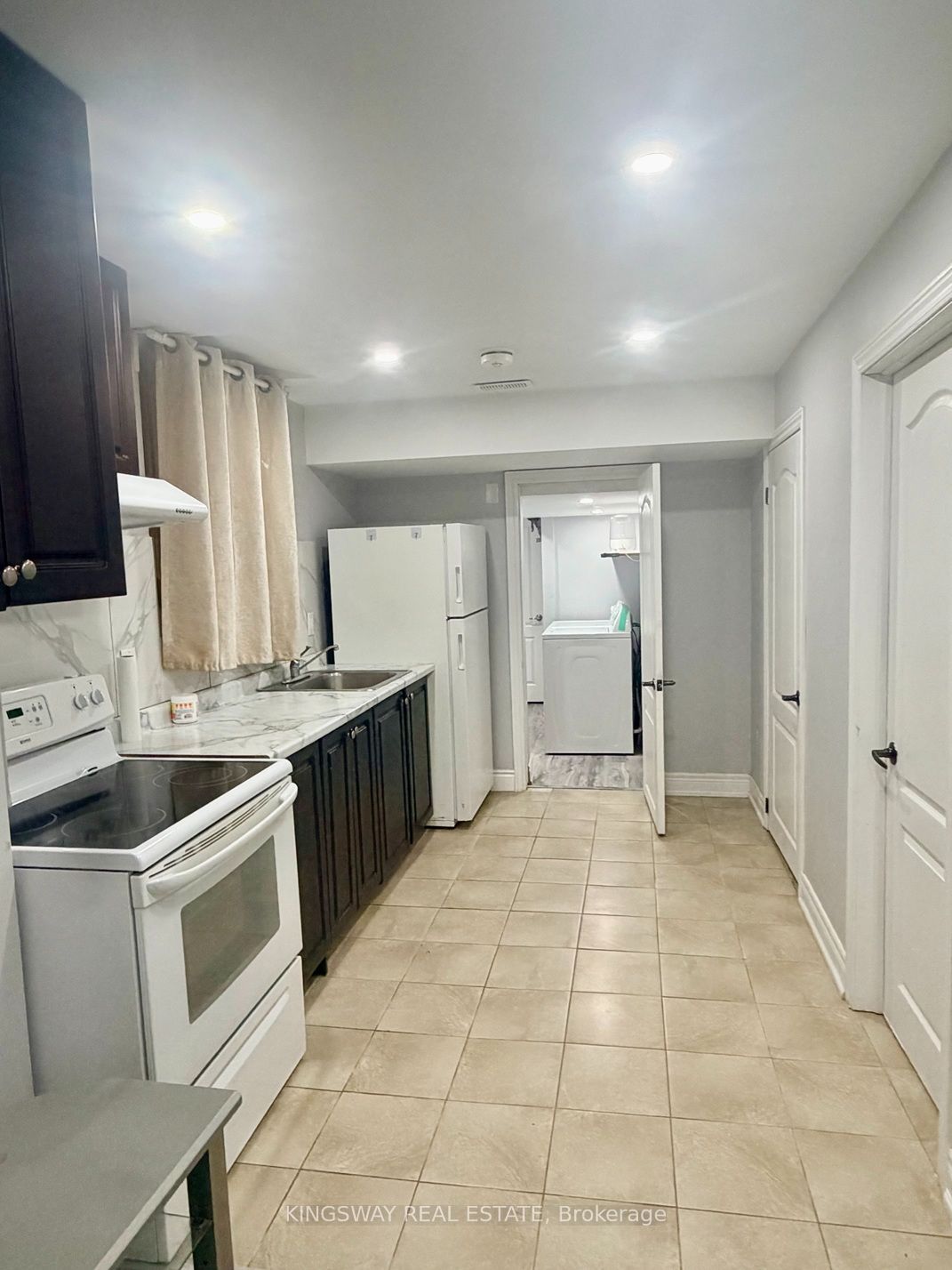 67 Baffin Crescent Property Photo 9