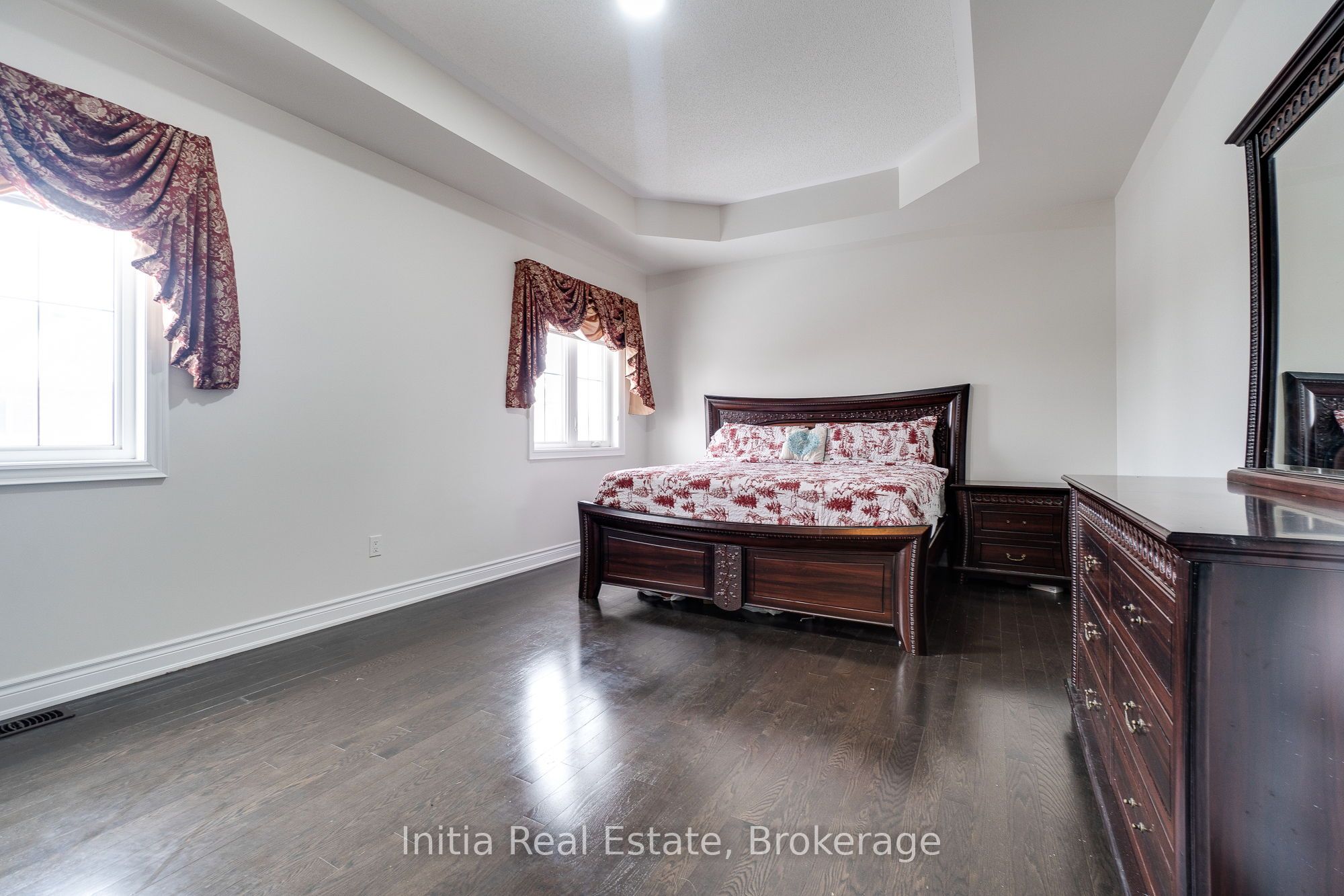 12 Erintown Crescent S Property Photo 17