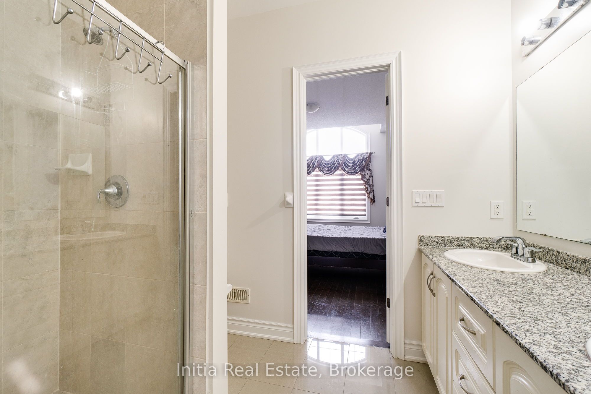 12 Erintown Crescent S Property Photo 26