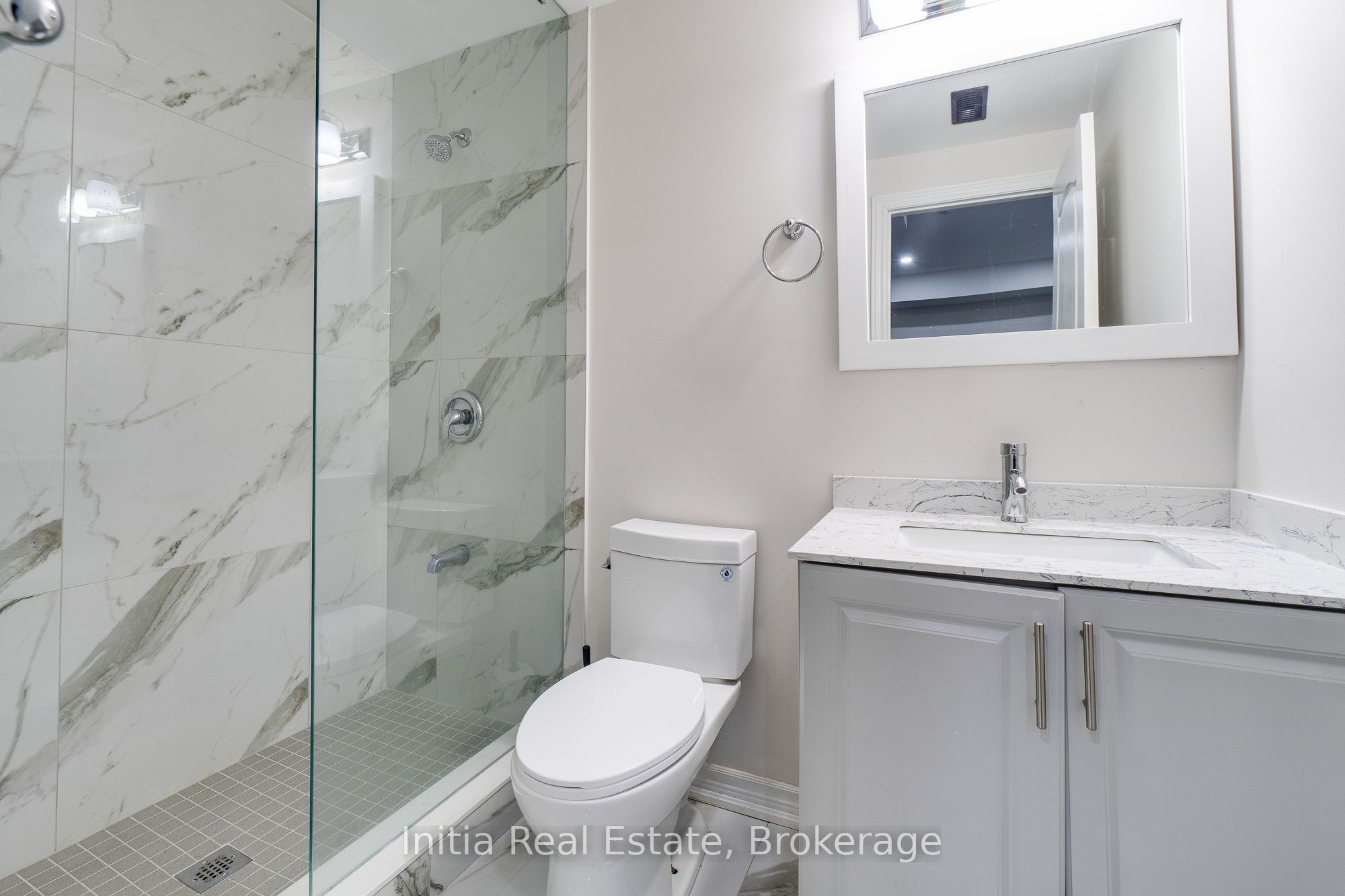 12 Erintown Crescent S Property Photo 35