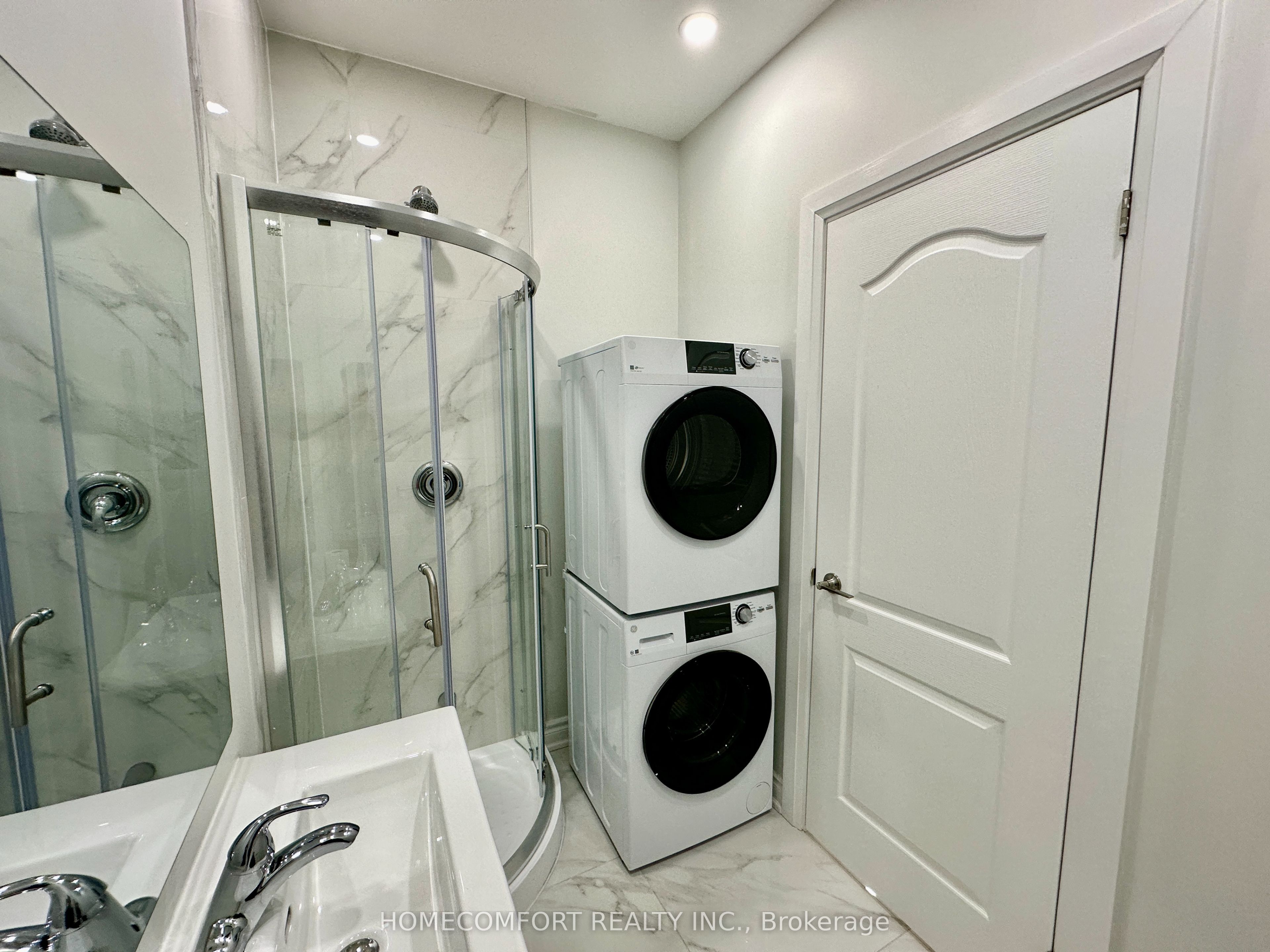 211 Osler Street Upper Property Photo 9