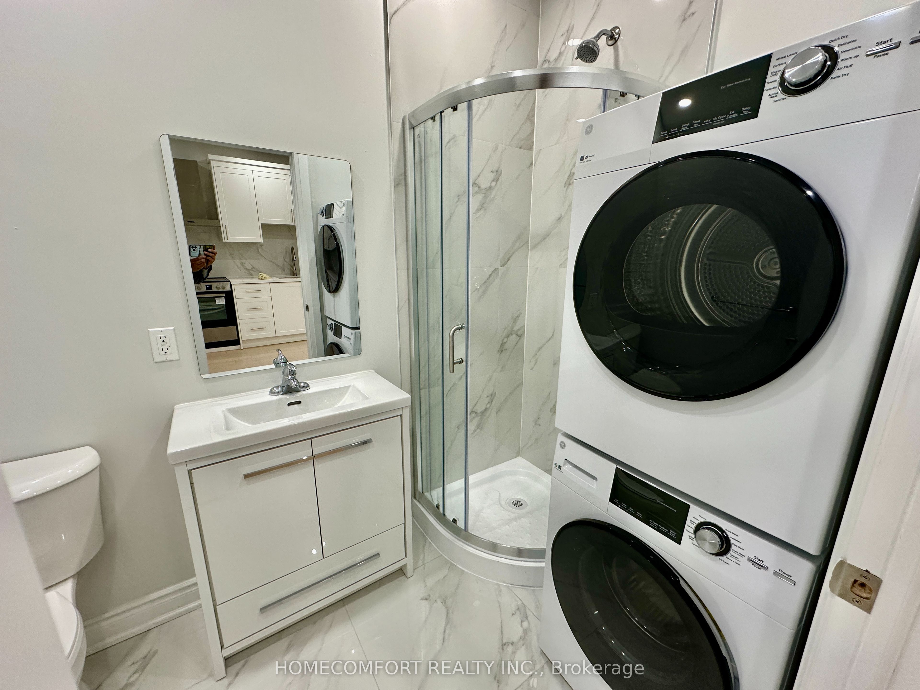 211 Osler Street Upper Property Photo 12