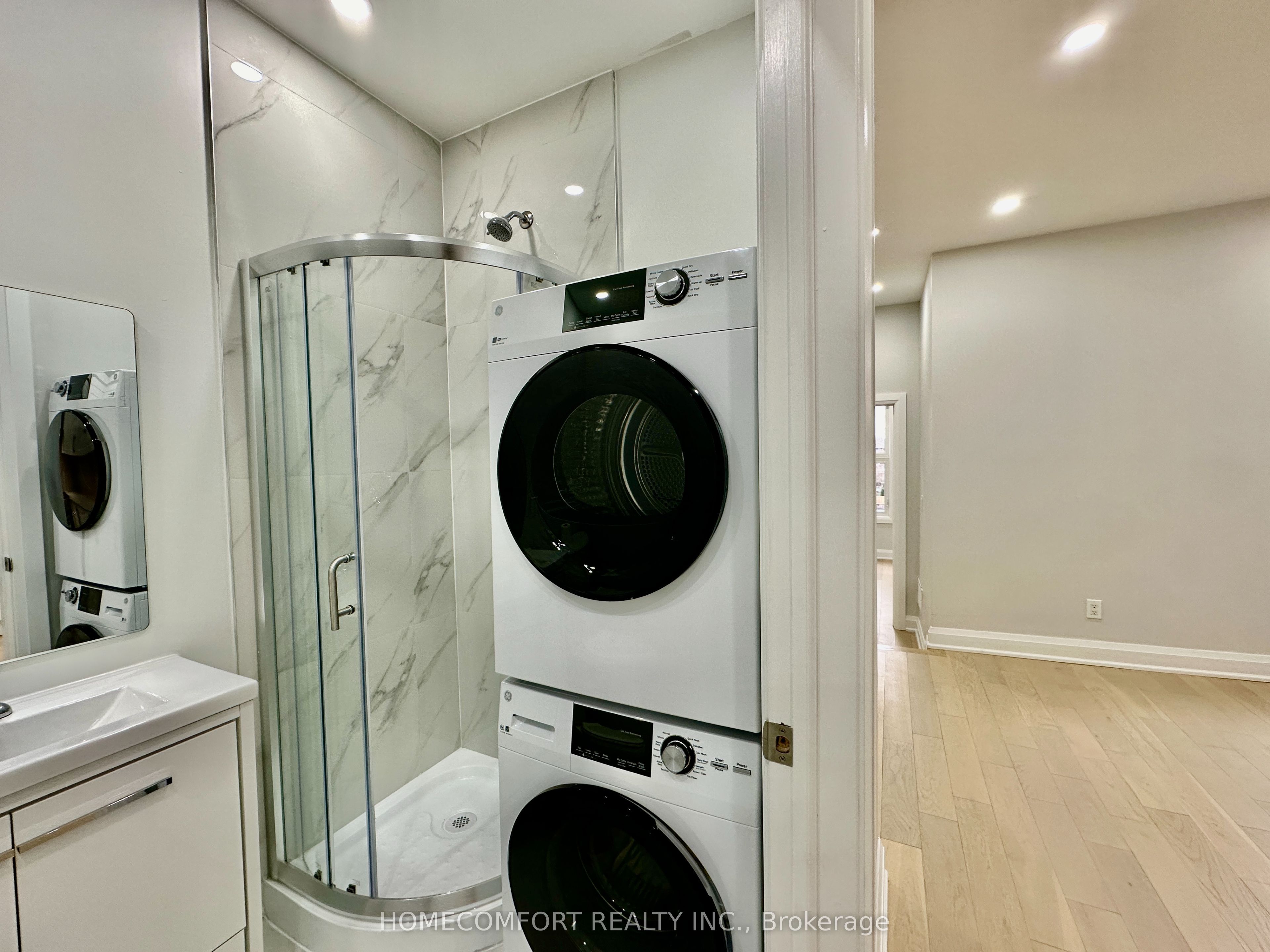 211 Osler Street Upper Property Photo 14
