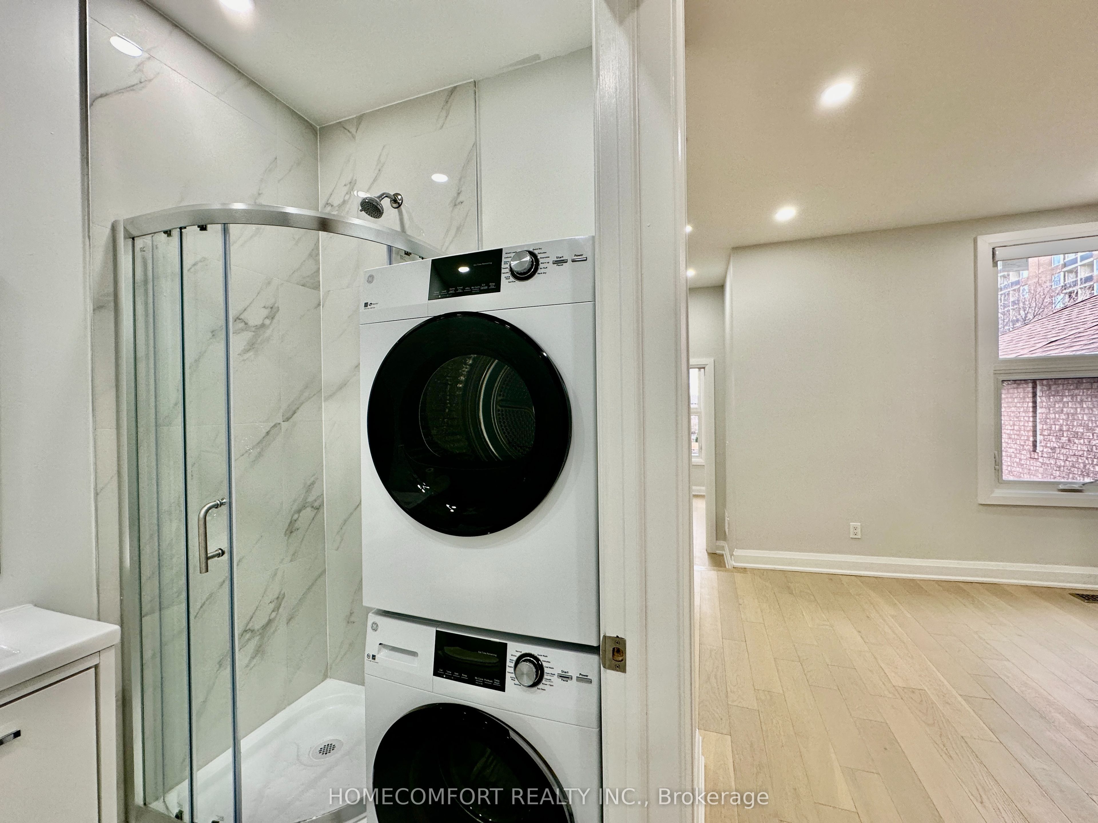 211 Osler Street Upper Property Photo 15