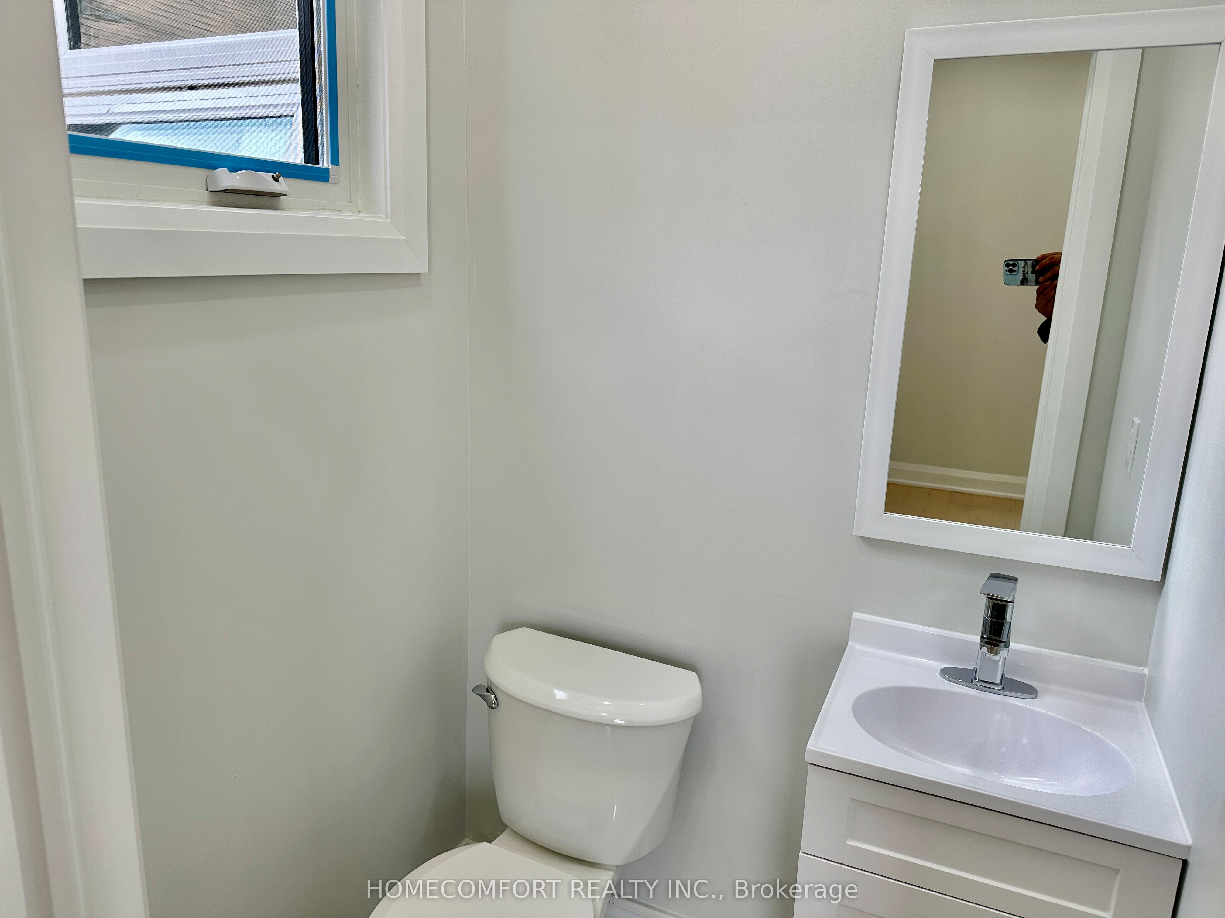211 Osler Street Upper Property Photo 18