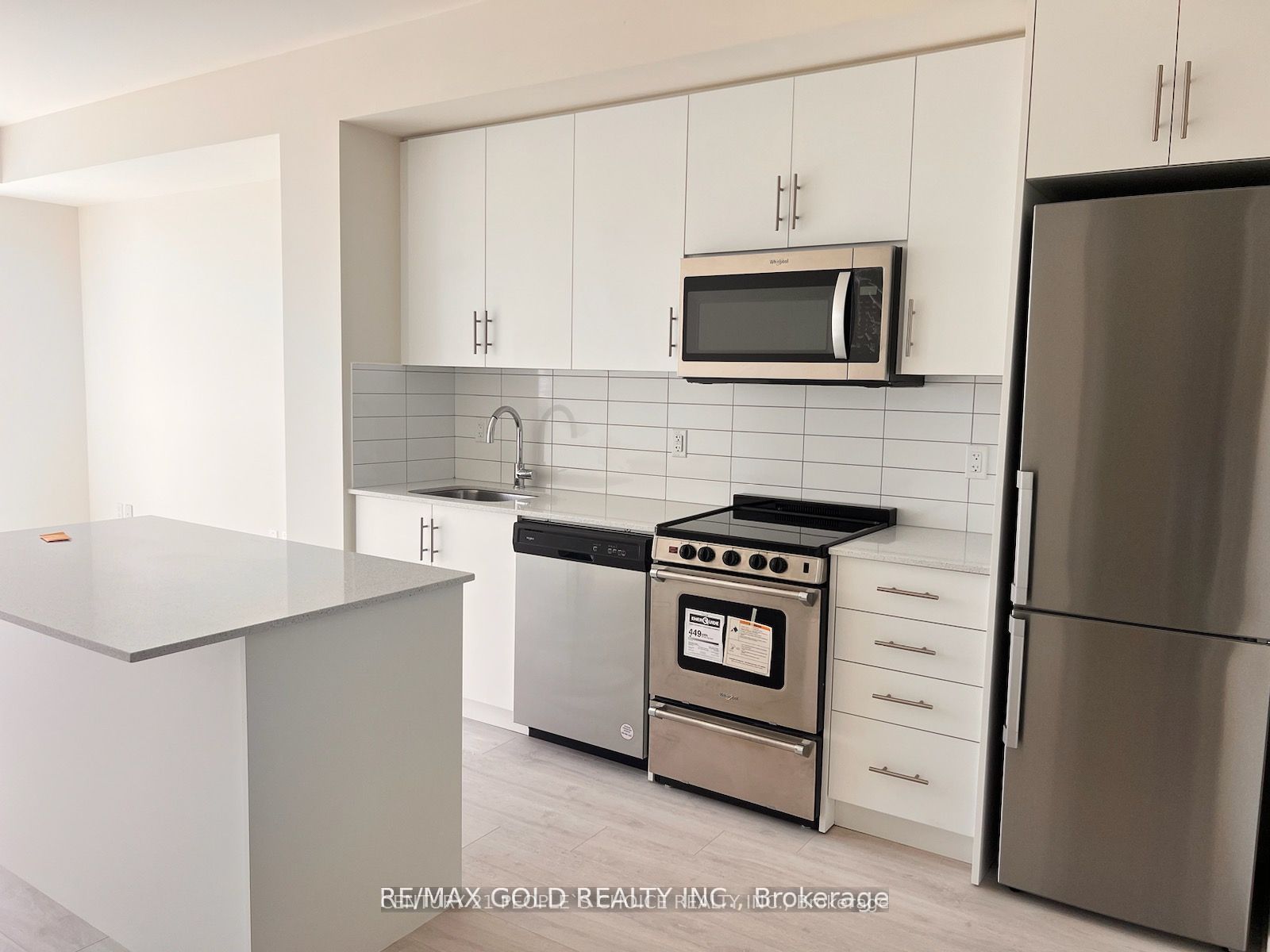 509 Dundas Street W 502 Property Photo 13