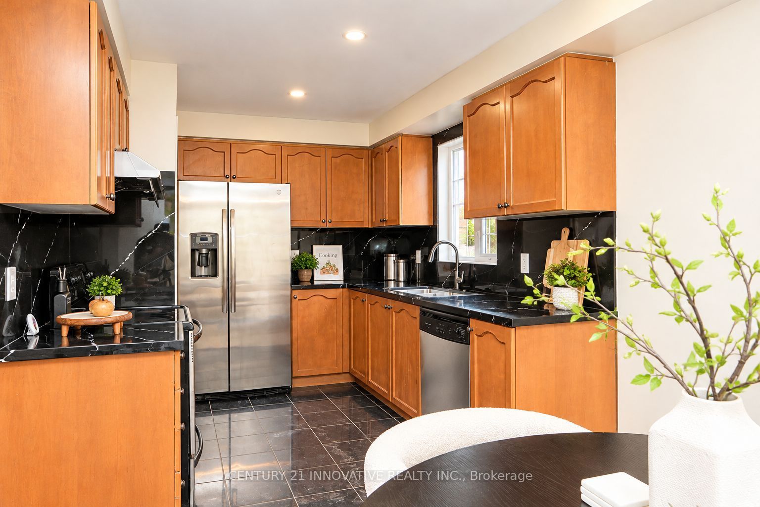 5151 Oscar Peterson Boulevard Property Photo 13