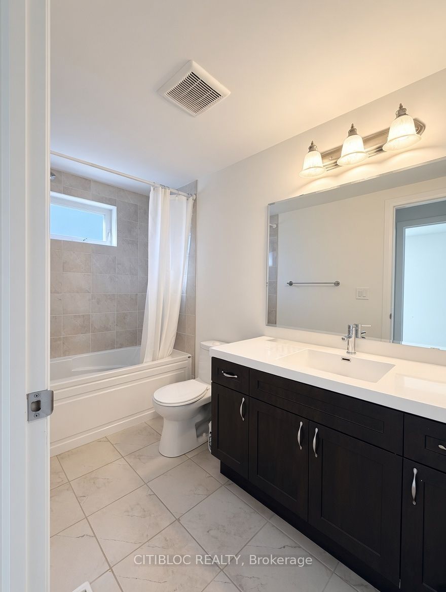 22 Sarah Jackson Crescent Property Photo 9