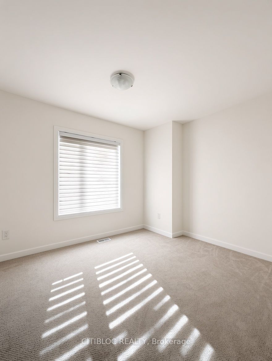 22 Sarah Jackson Crescent Property Photo 11