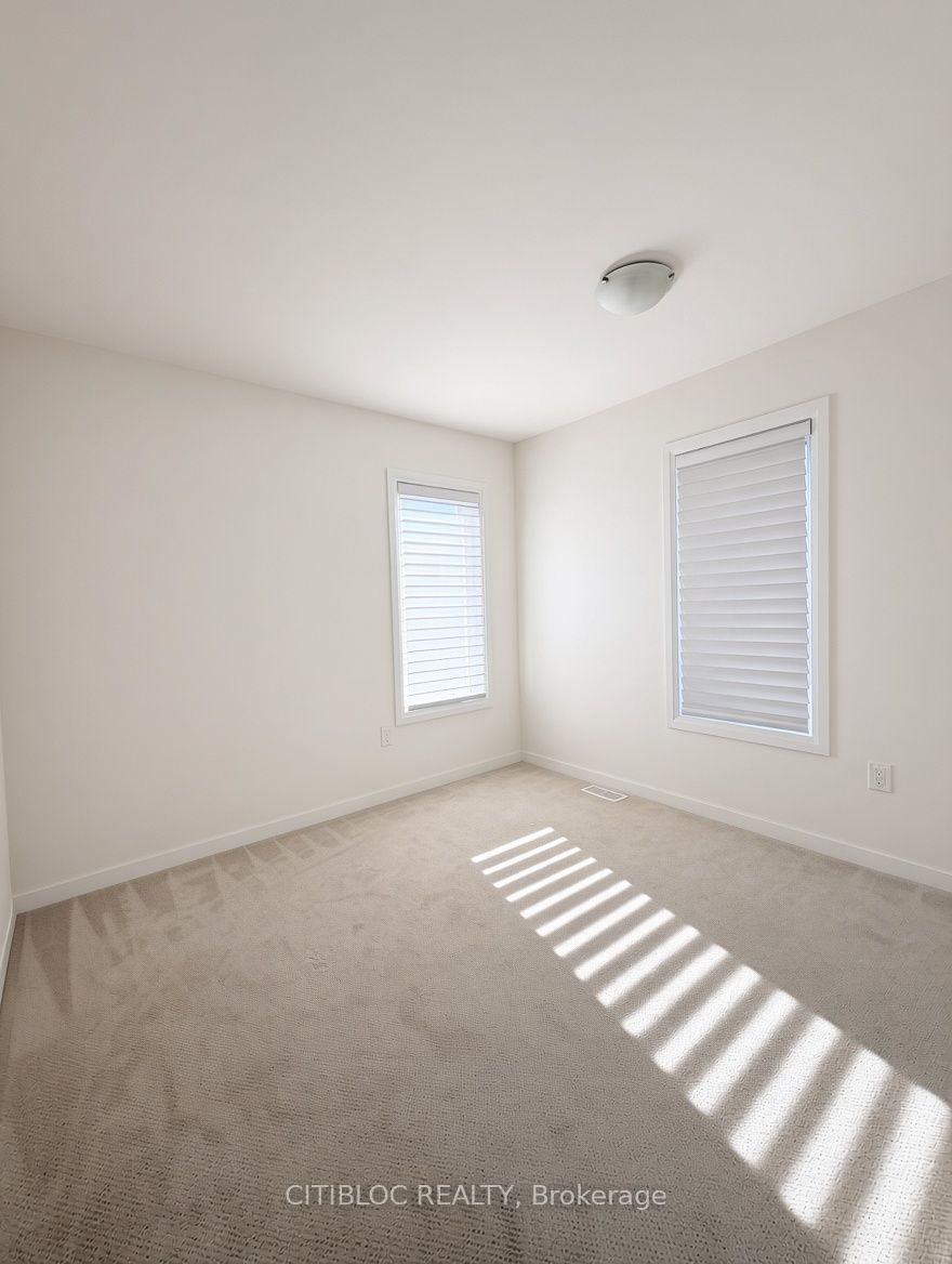 22 Sarah Jackson Crescent Property Photo 12