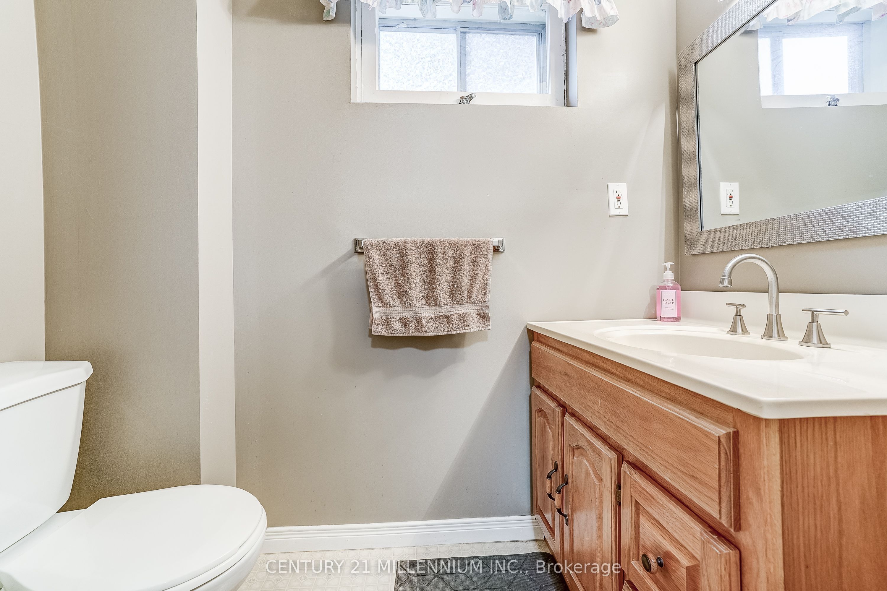 72 Glebe Crescent Property Photo 32