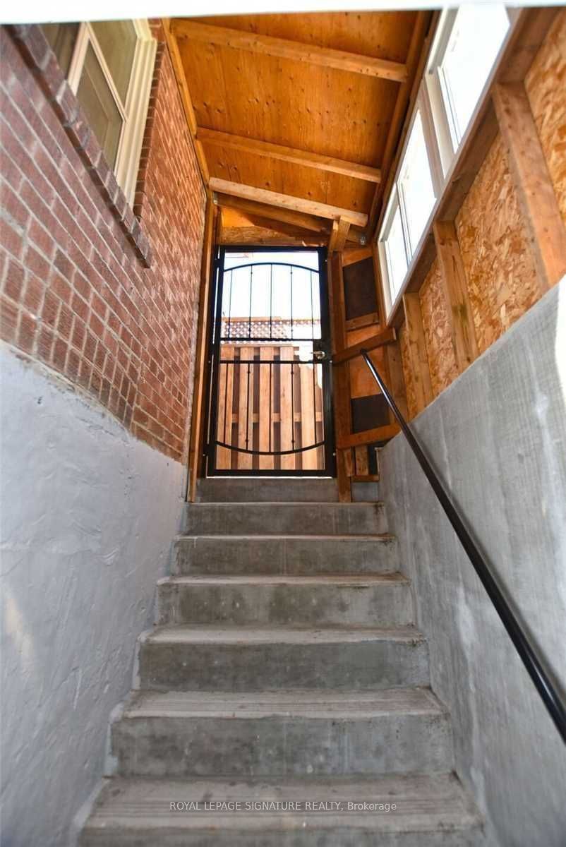 103 Richardson Avenue Property Photo 23