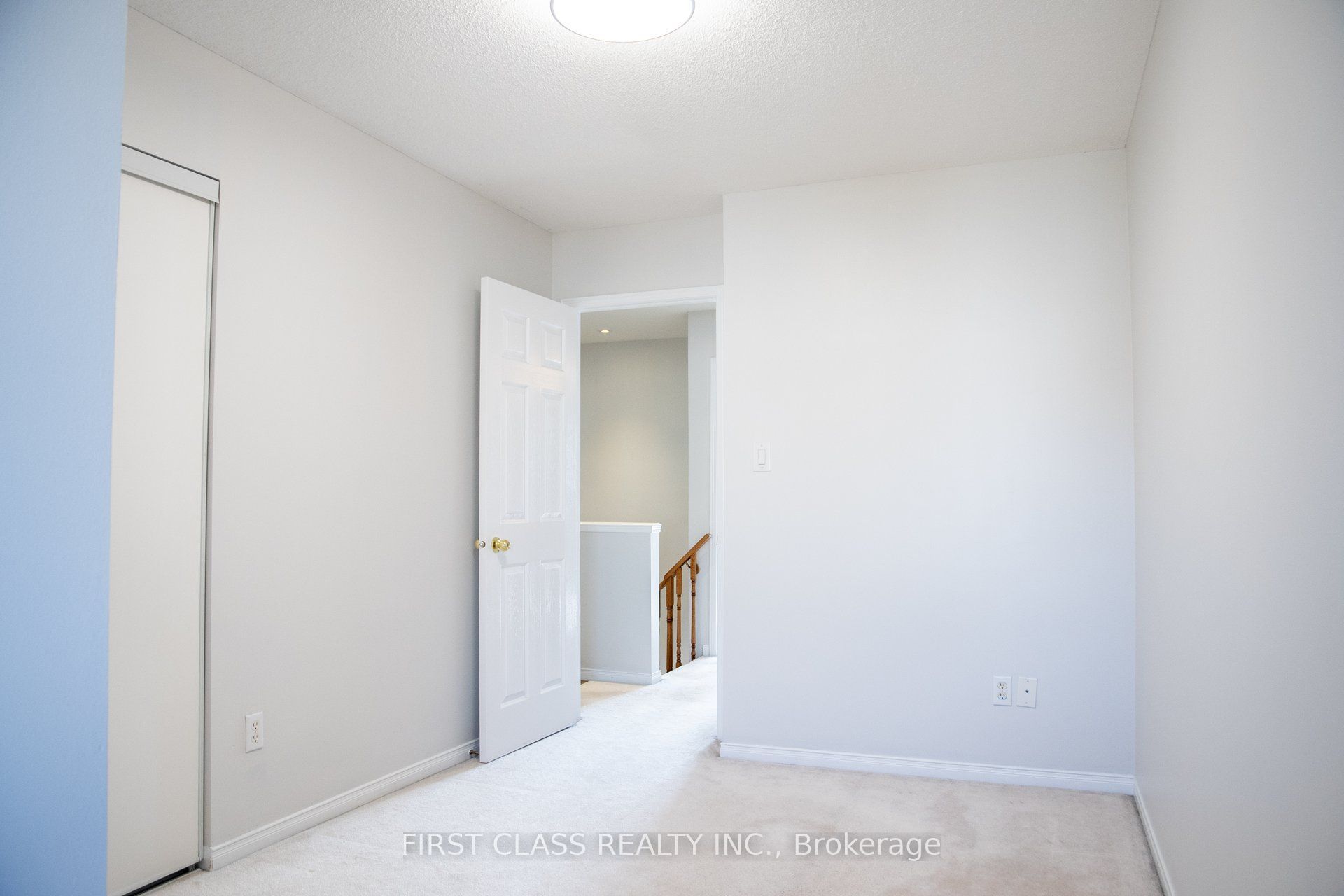 7224 Deanlee Court Property Photo 12