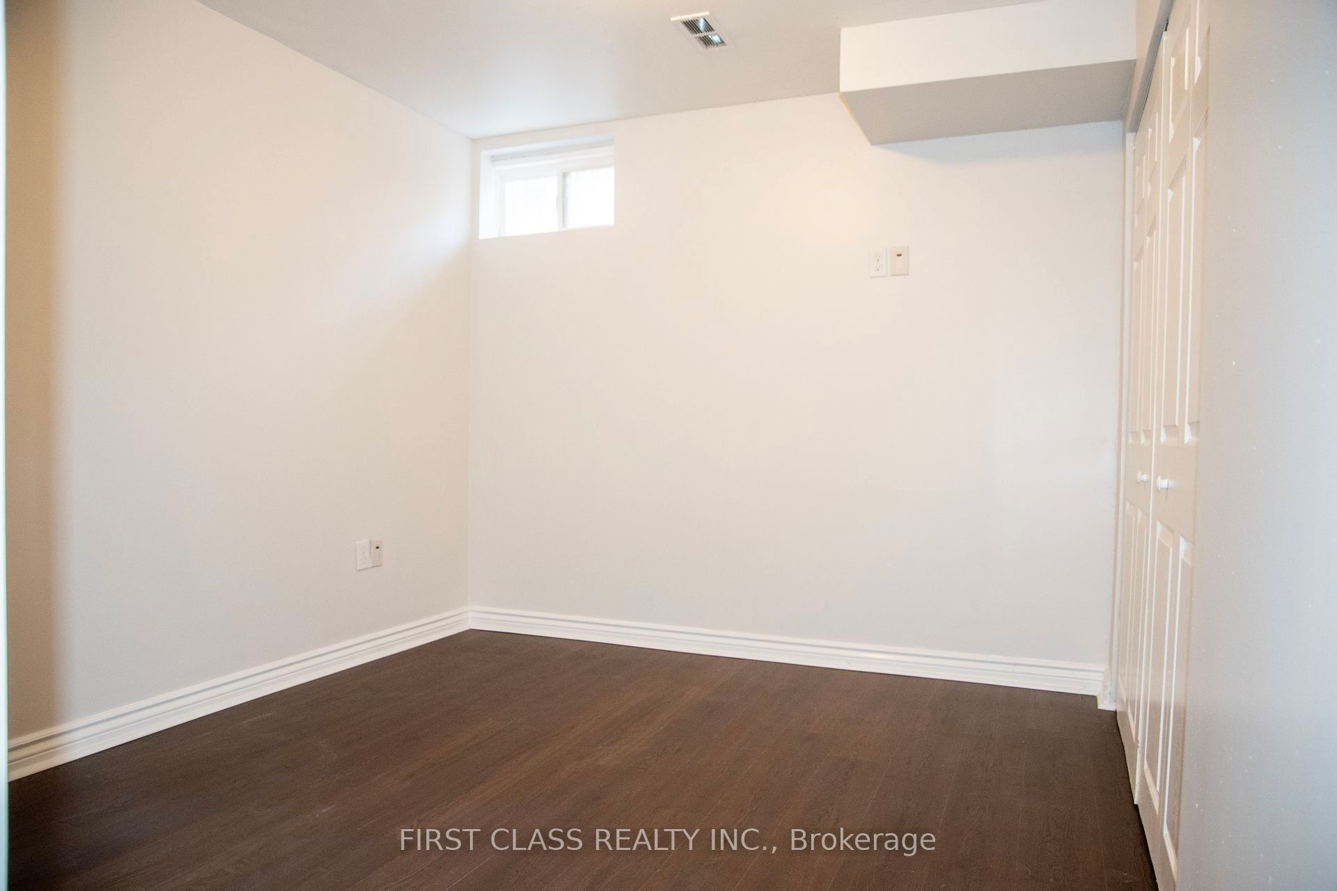 7224 Deanlee Court Property Photo 14
