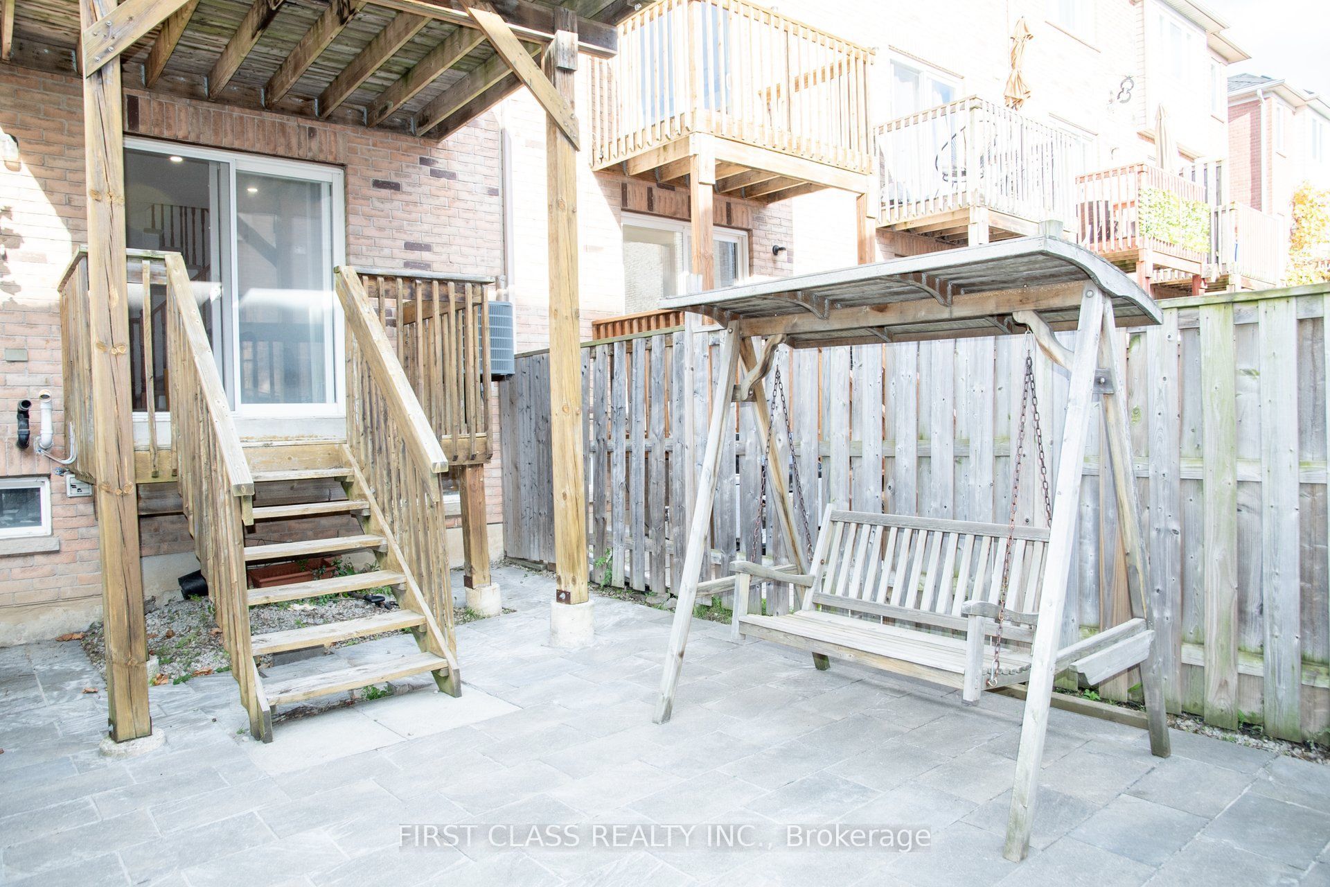 7224 Deanlee Court Property Photo 16