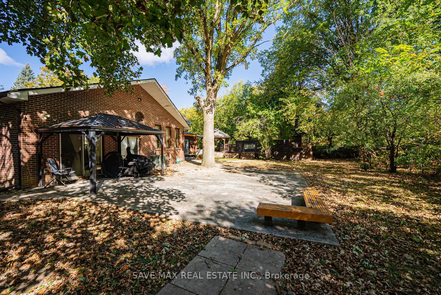 1215 Martins Boulevard Property Photo 48