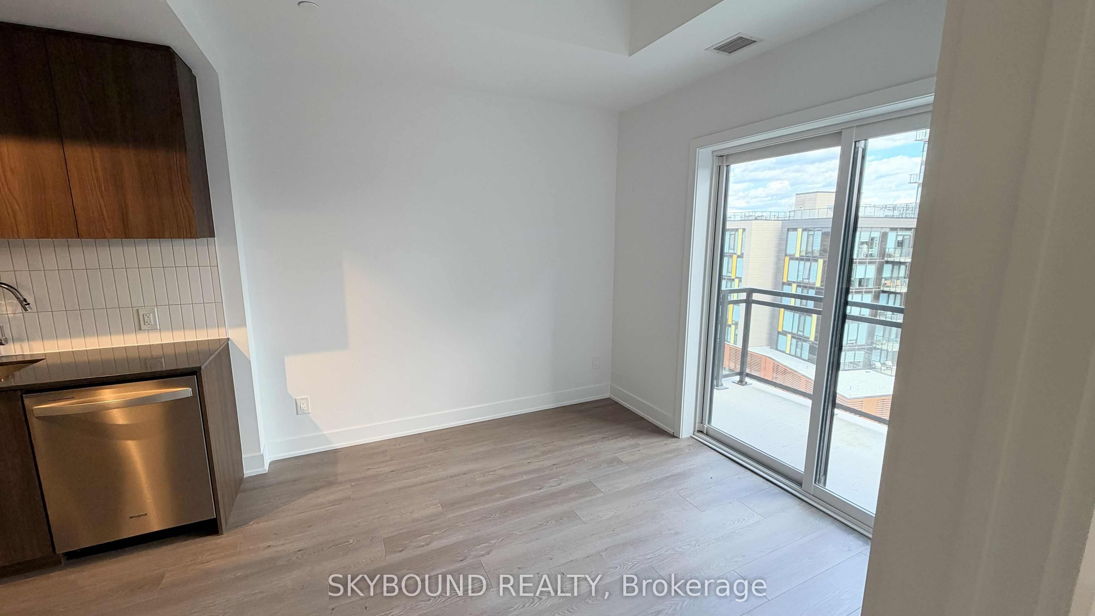 3008 William Cutmore Boulevard 710 Property Photo 11