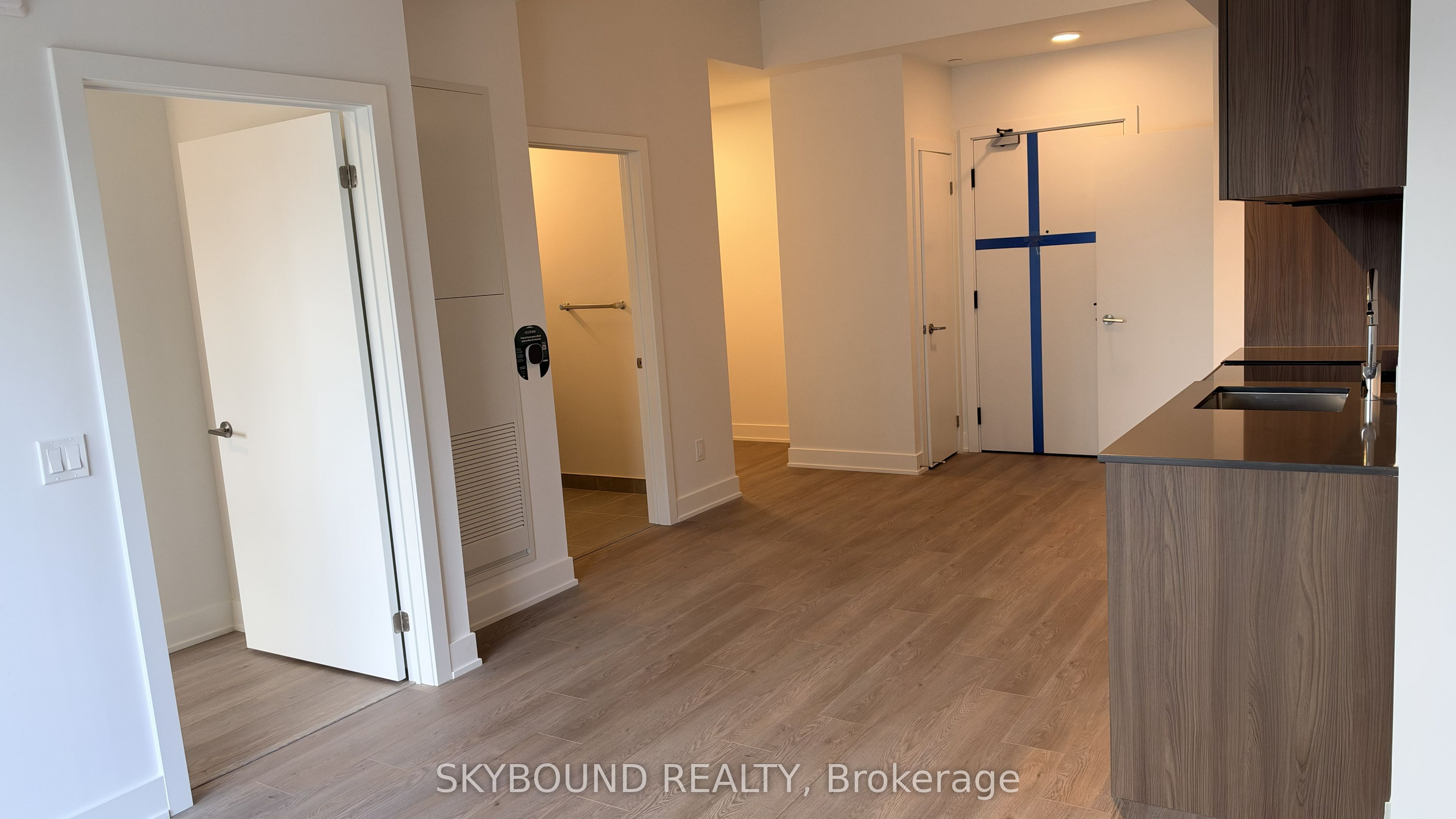 3008 William Cutmore Boulevard 711 Property Photo 13