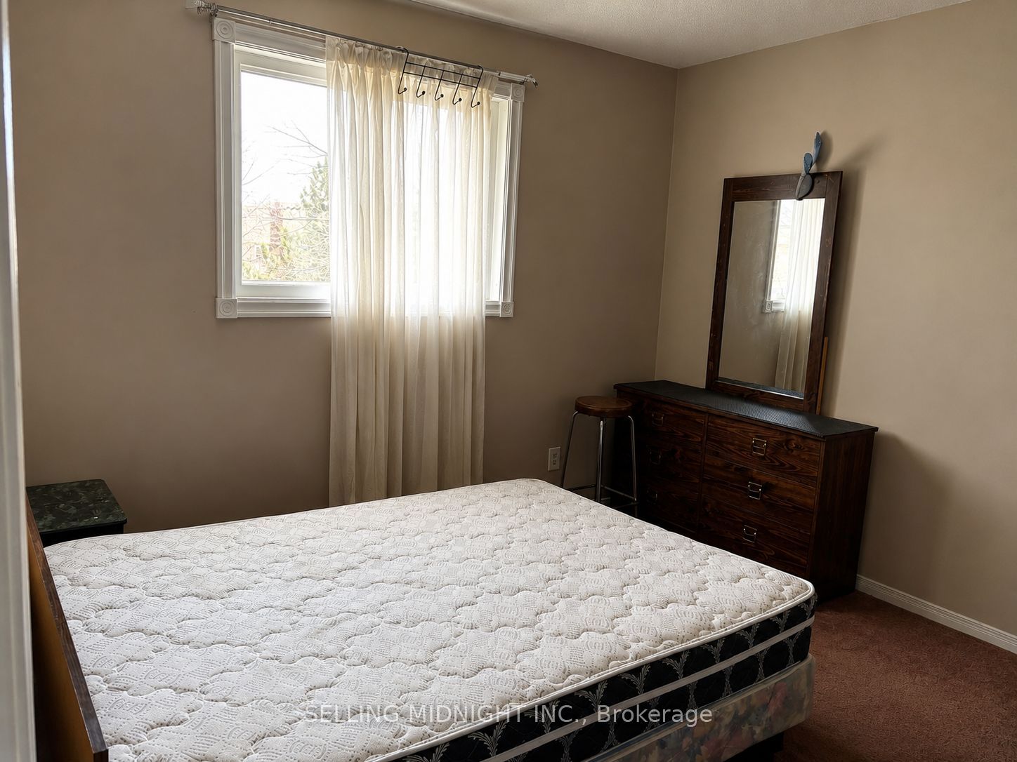 441 Rutherford Road N Room Property Photo 4