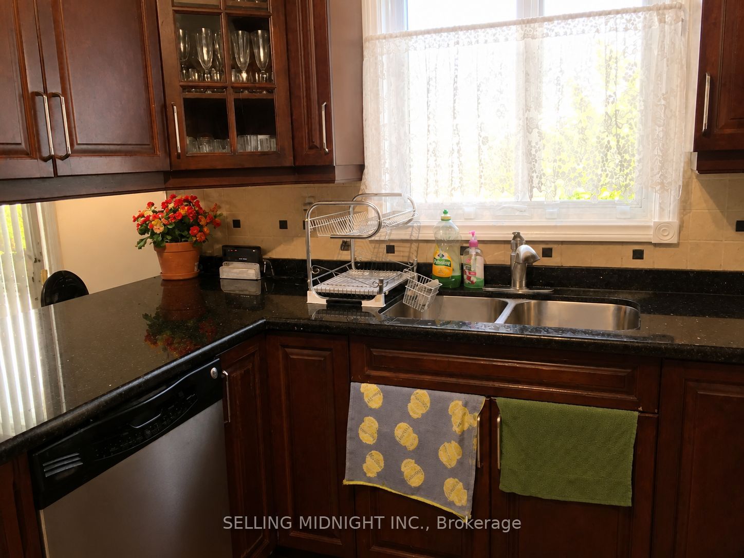 441 Rutherford Road N Room Property Photo 6