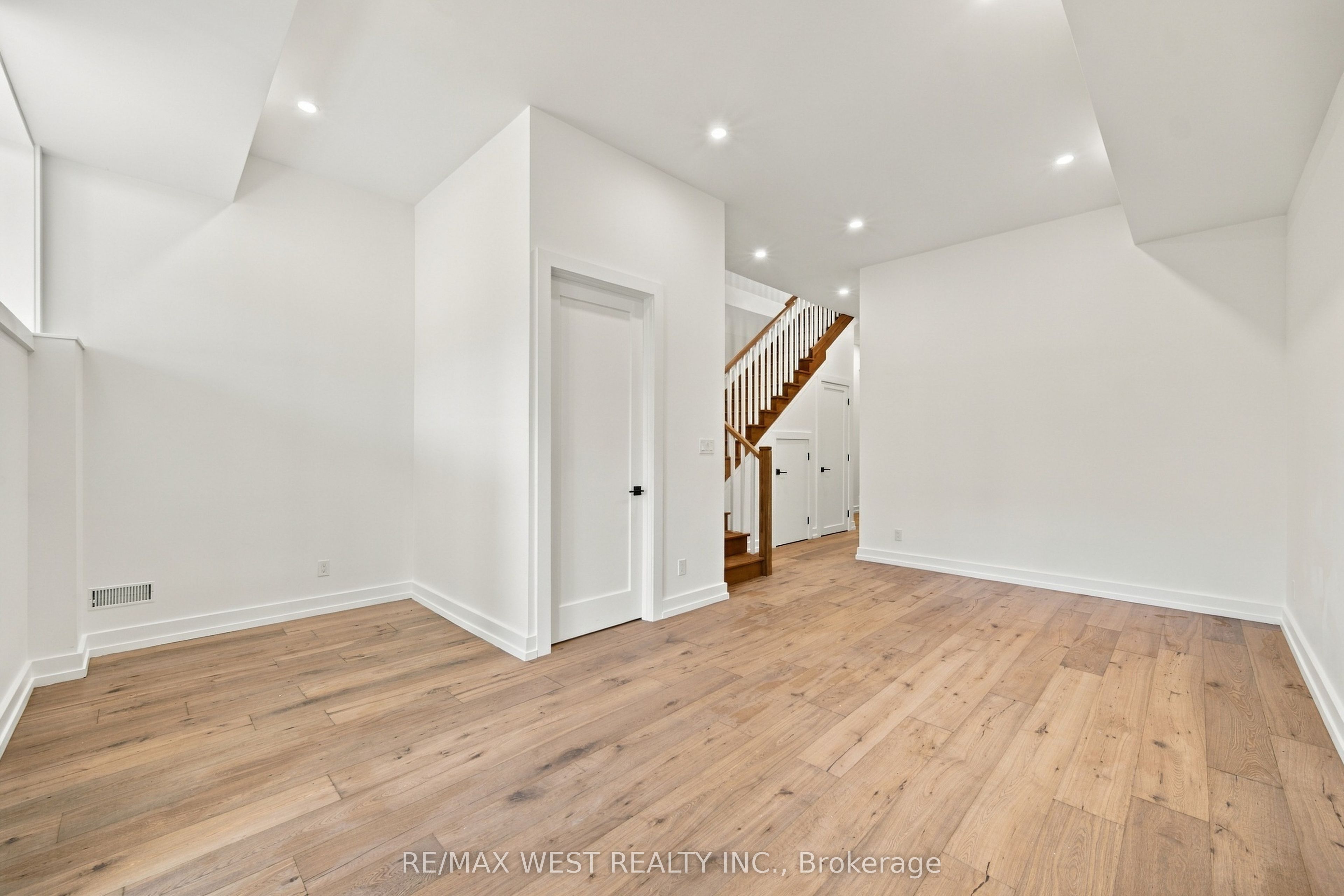 157 Aldercrest Avenue Property Photo 41
