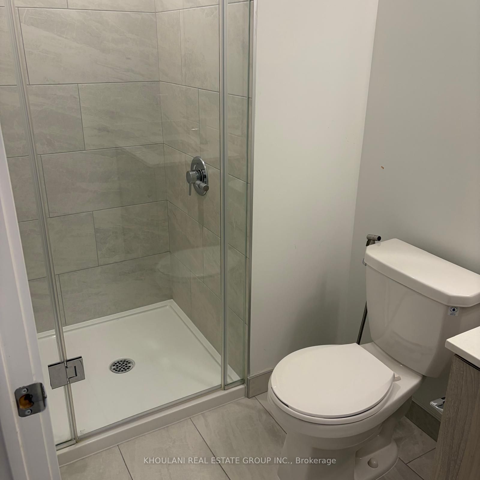 395 Square One Drive 4808 Property Photo 4