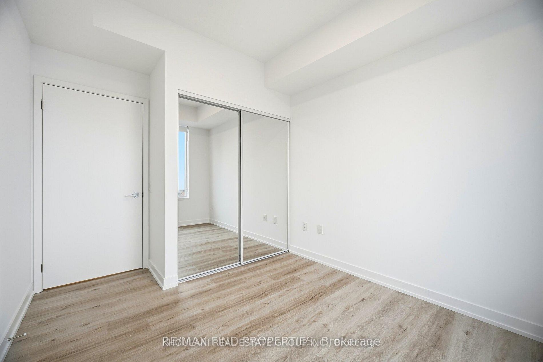 395 Square One Drive 4808 Property Photo 6