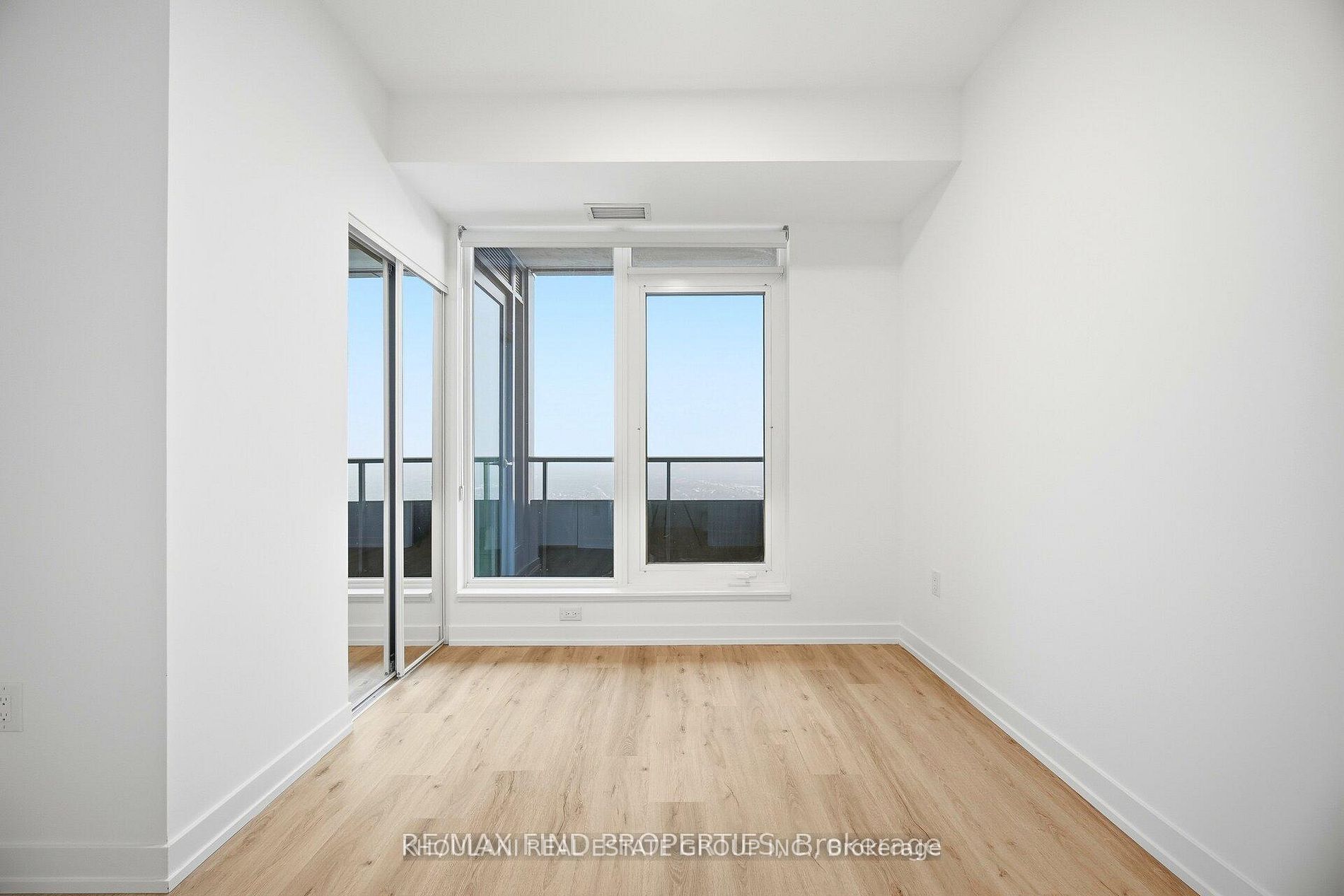 395 Square One Drive 4808 Property Photo 12