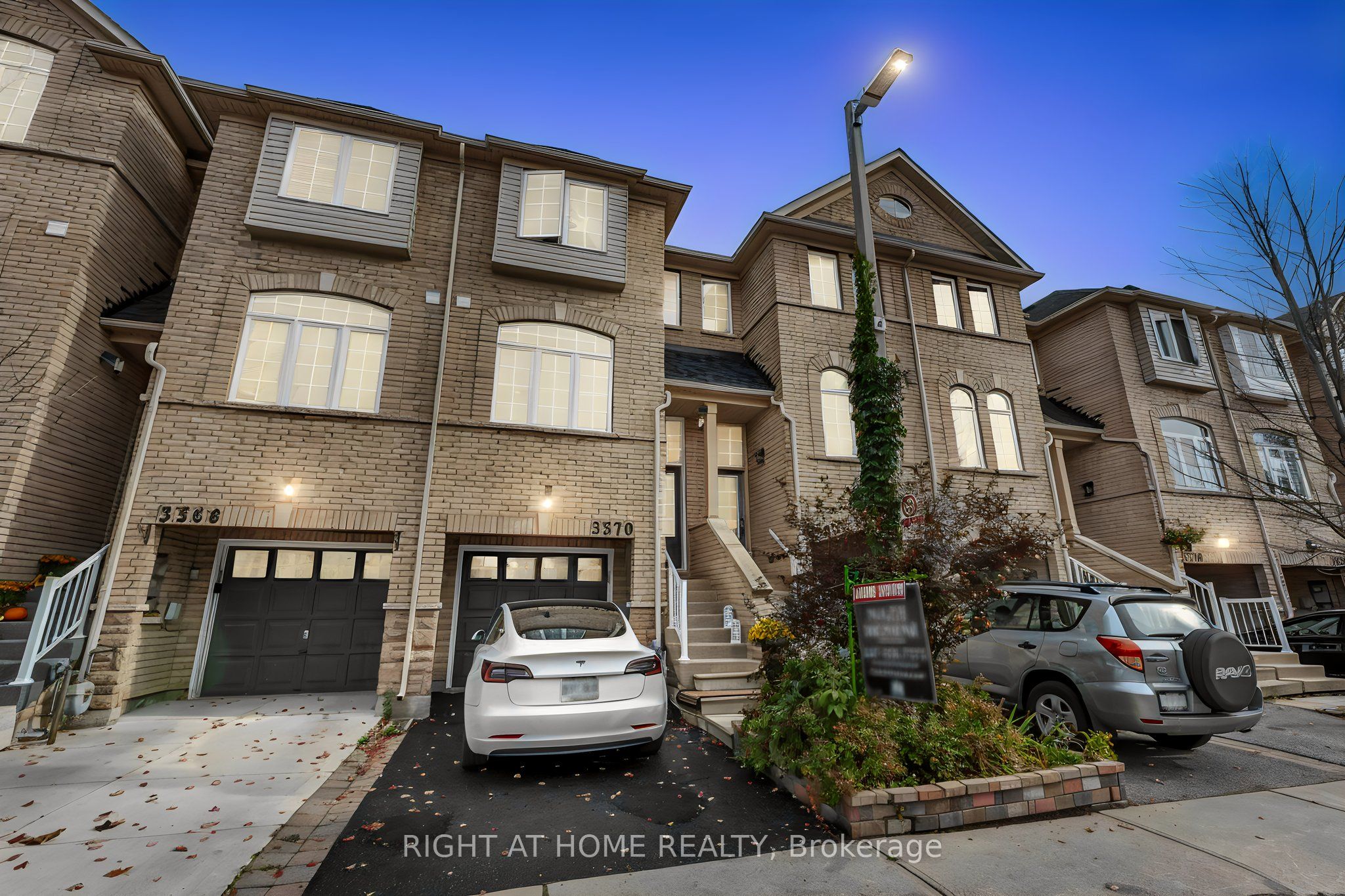 3370 Redpath Circle Property Photo 1