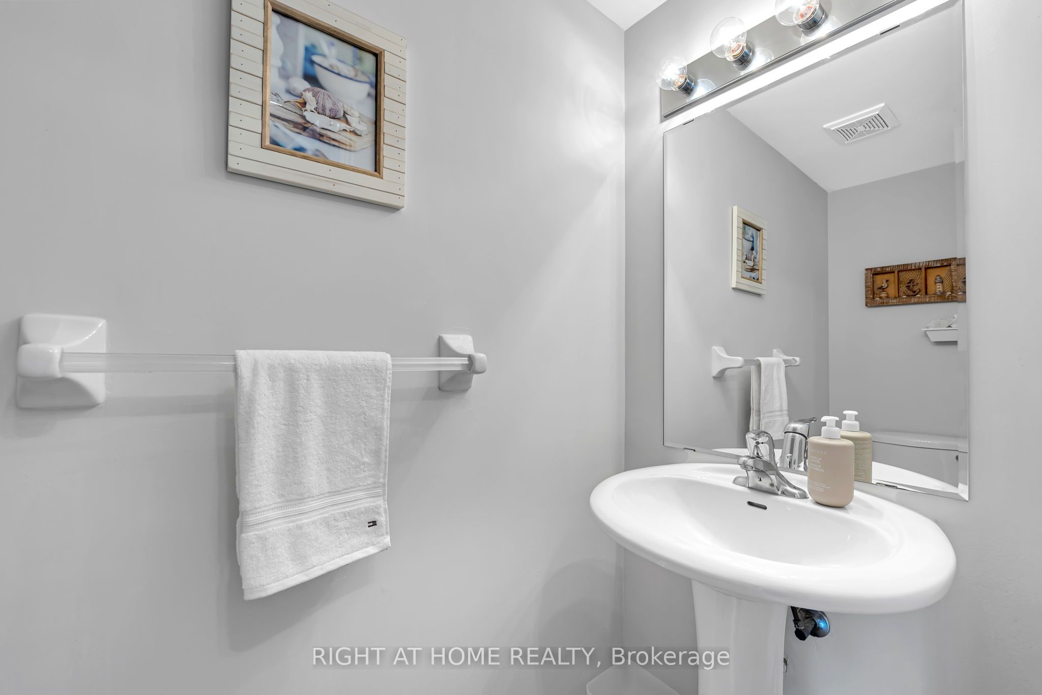 3370 Redpath Circle Property Photo 16