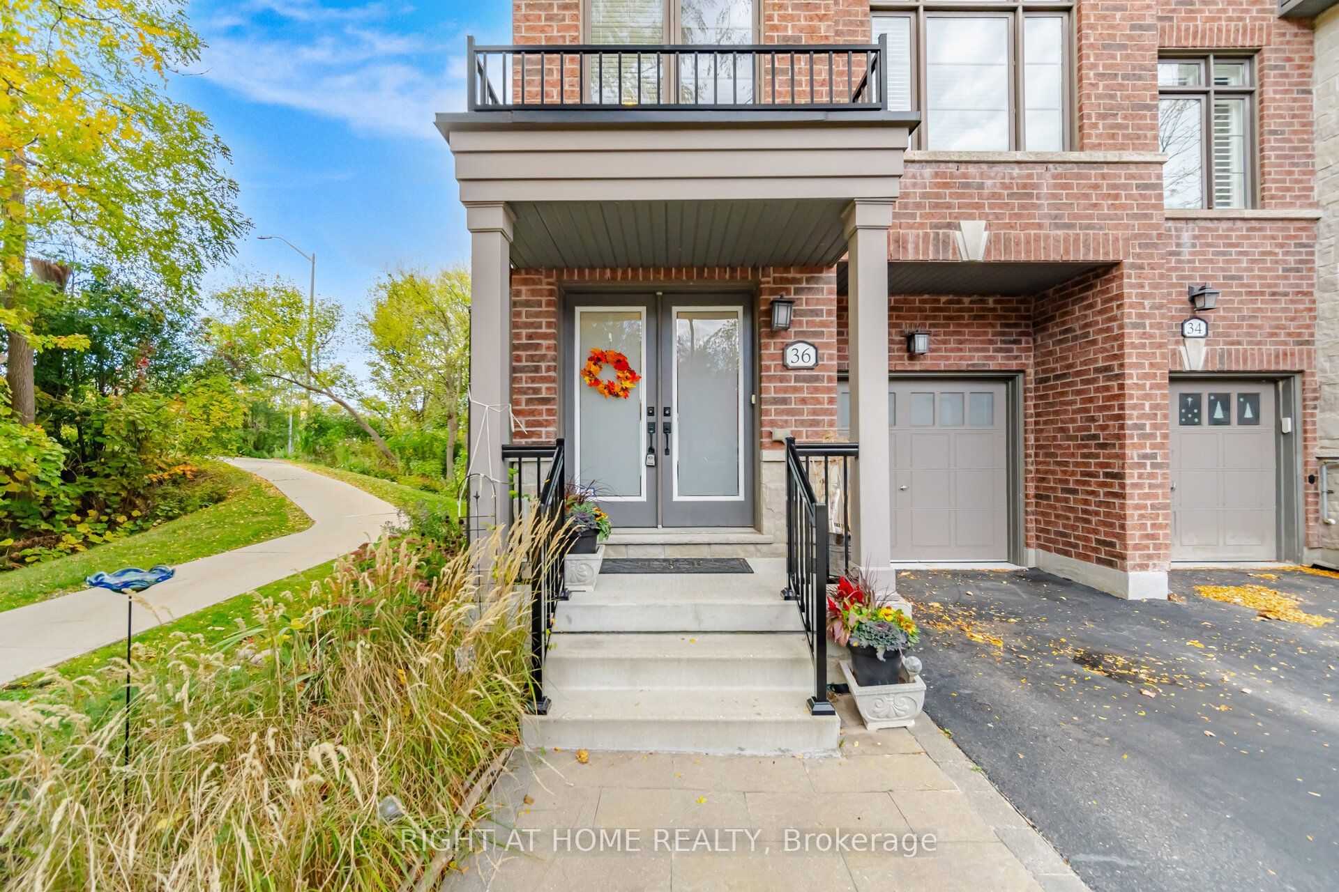 36 Whitehorn Lane Property Photo 2