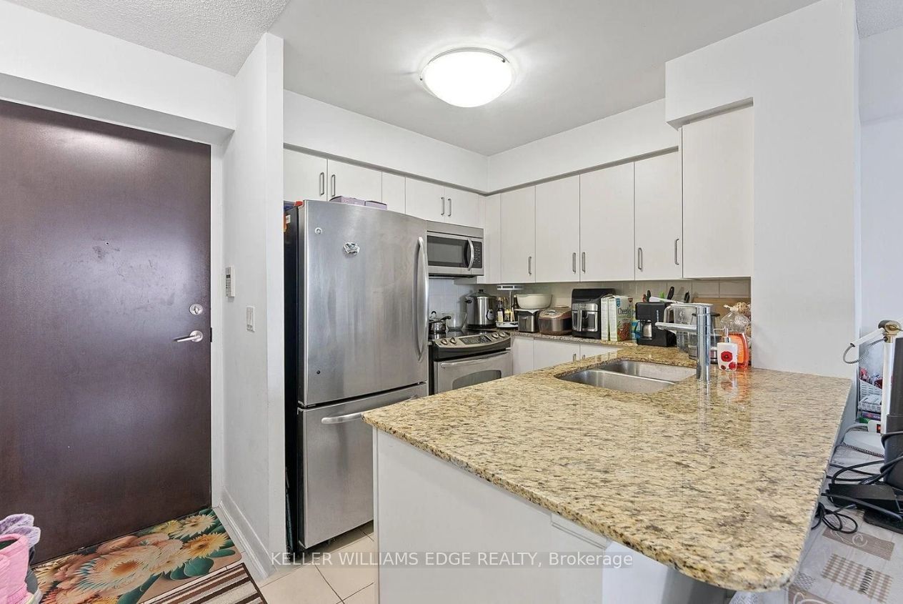215 Sherway Gardens Road 809 Property Photo 4