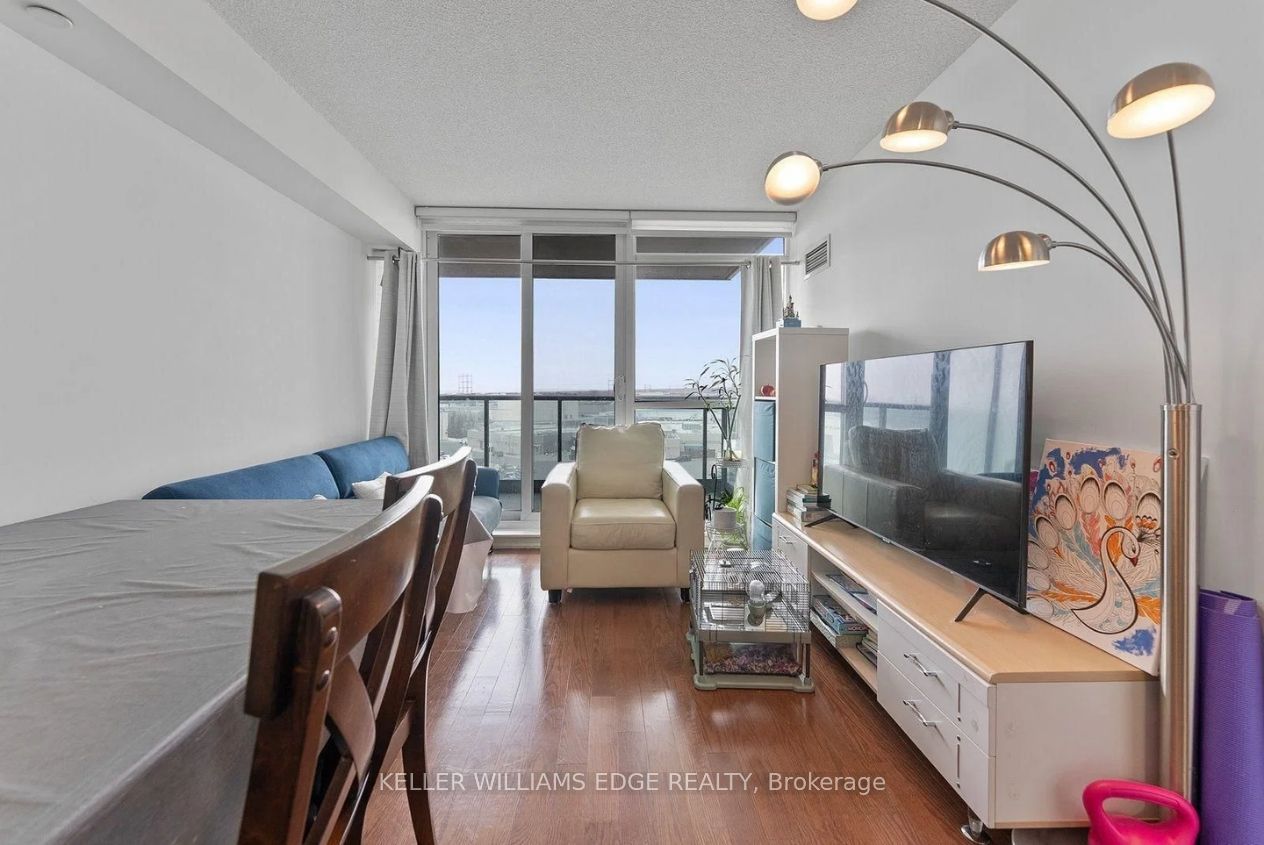 215 Sherway Gardens Road 809 Property Photo 7