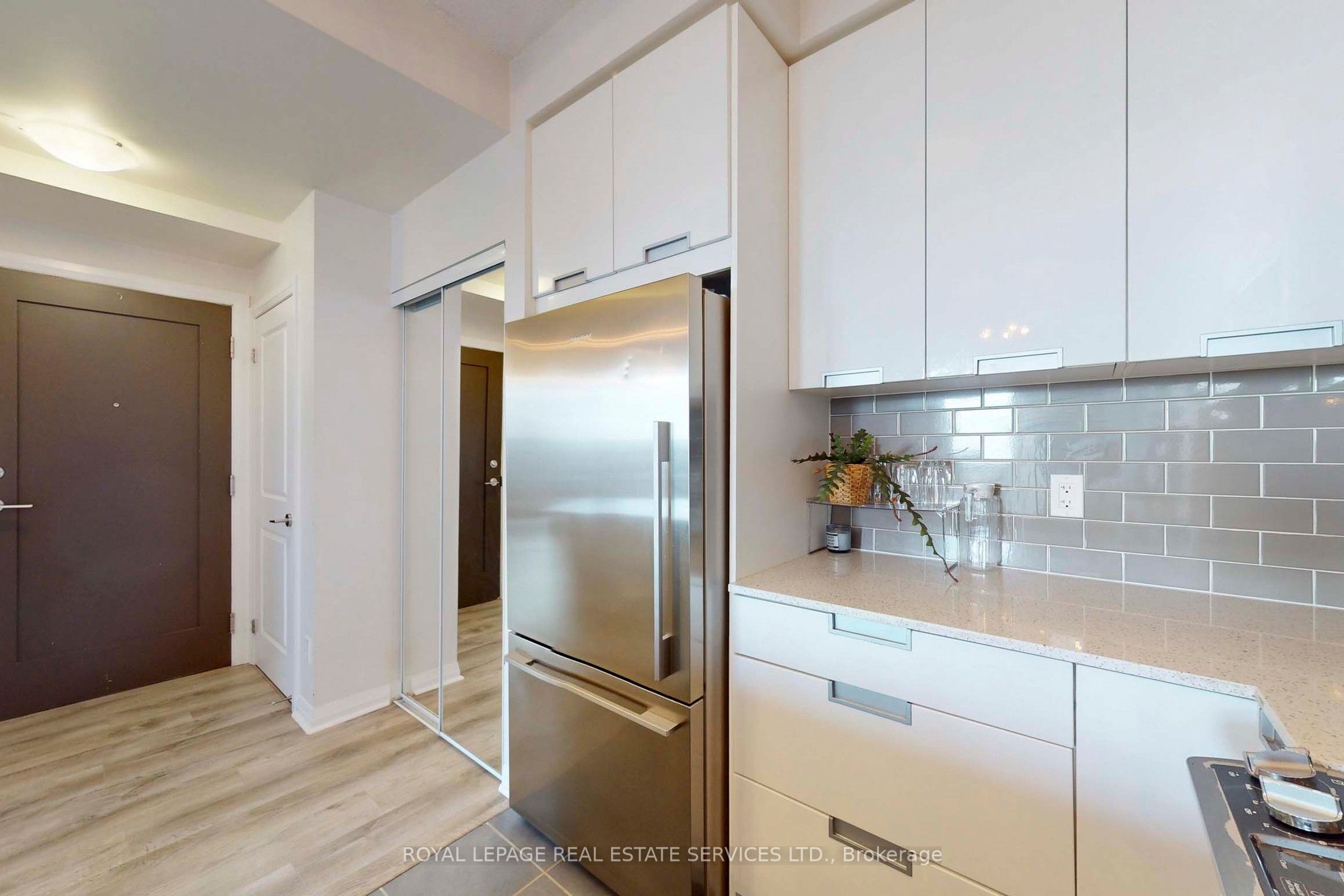 55 Eglinton Avenue W 1701 Property Photo 18
