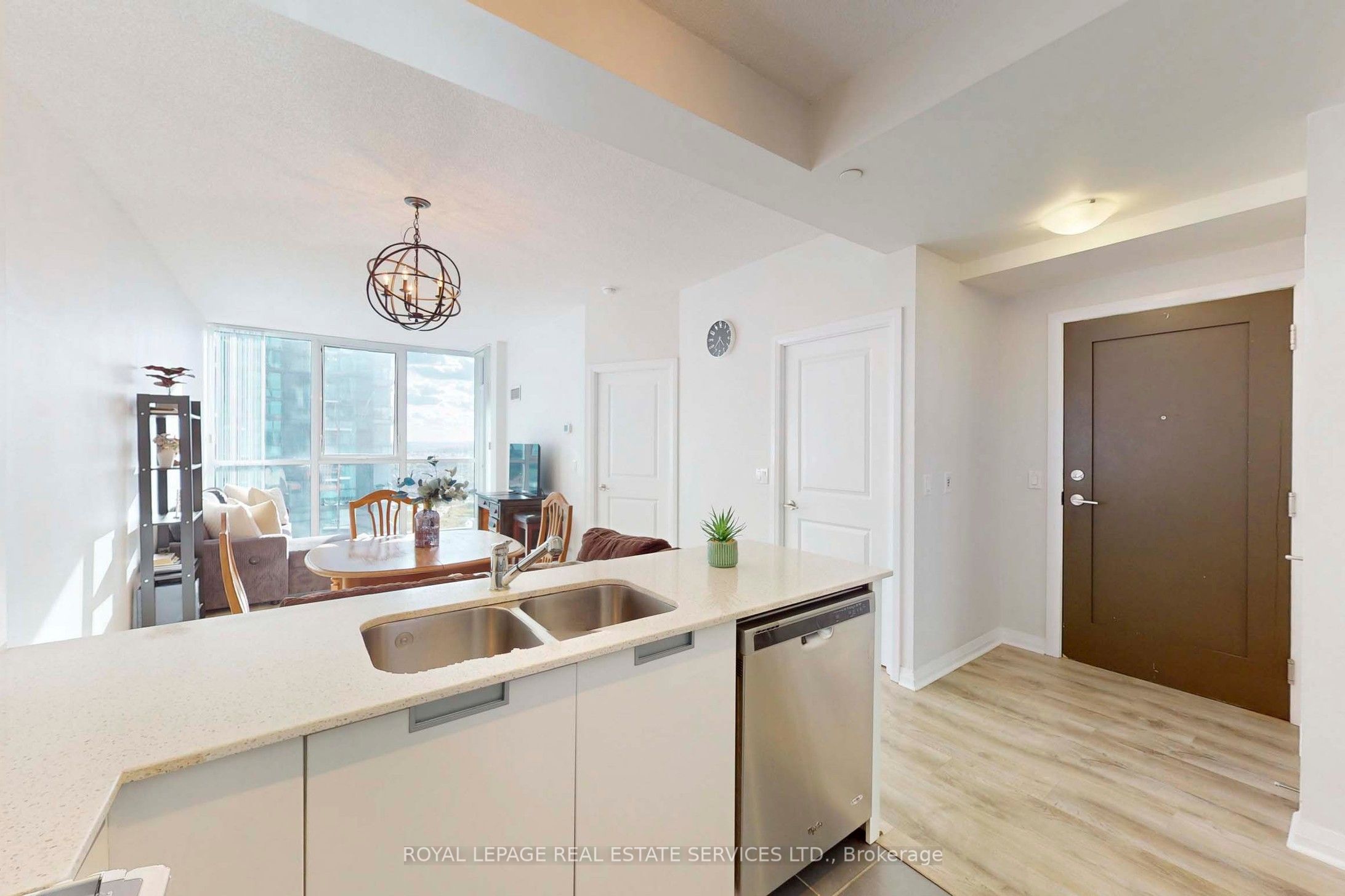 55 Eglinton Avenue W 1701 Property Photo 19