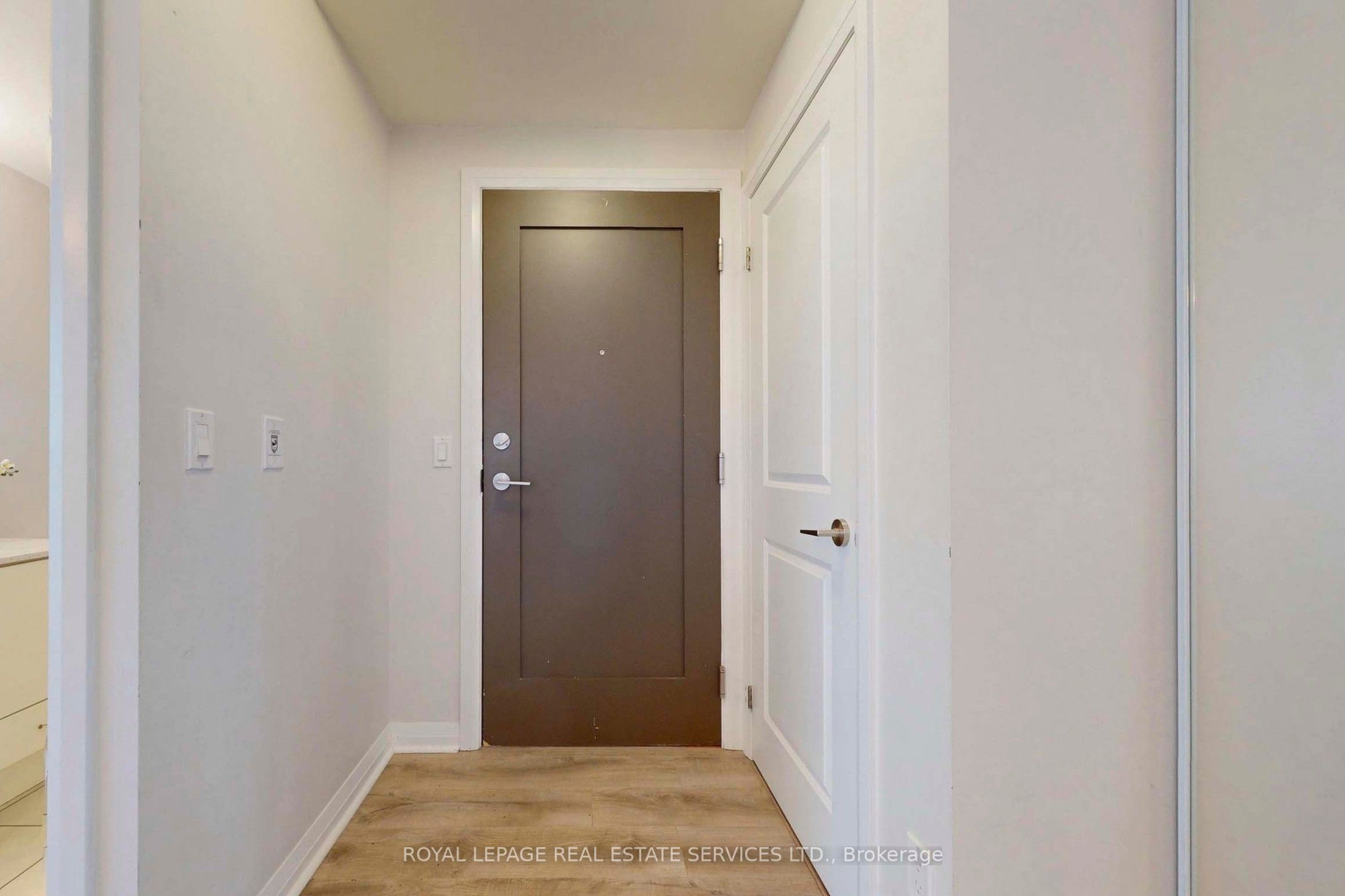55 Eglinton Avenue W 1701 Property Photo 26