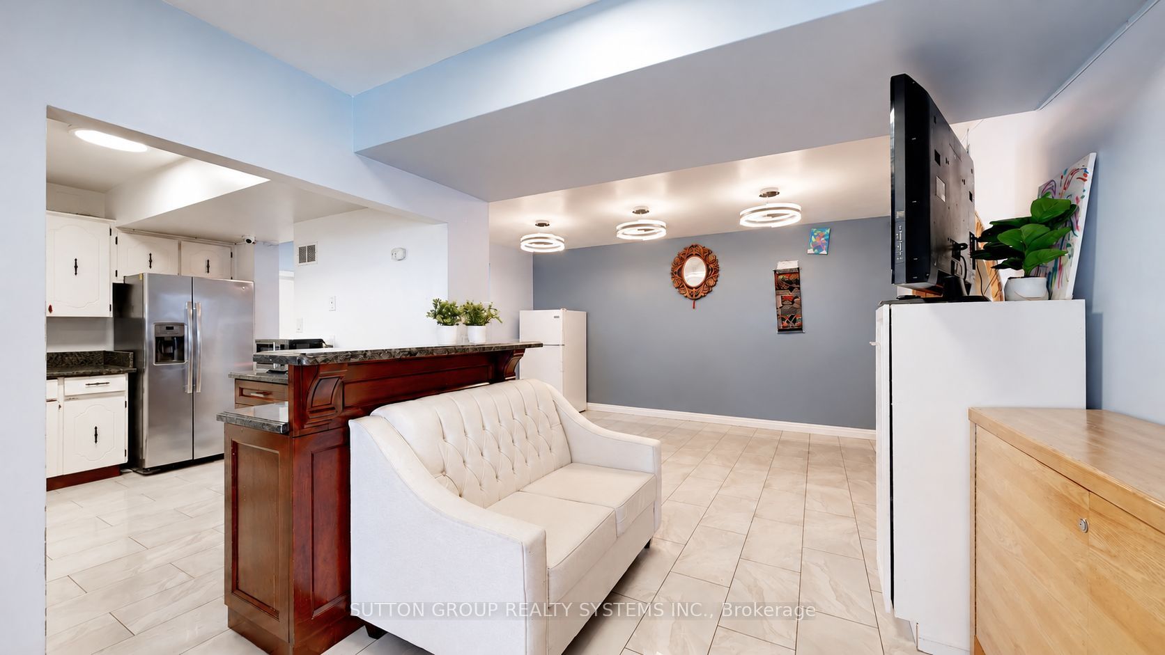 30 Coronado Court Property Photo 5
