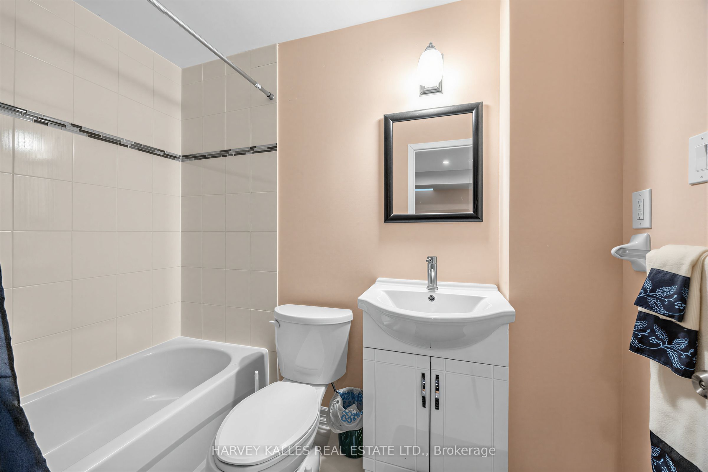 39 Ridgefield Court Property Photo 18
